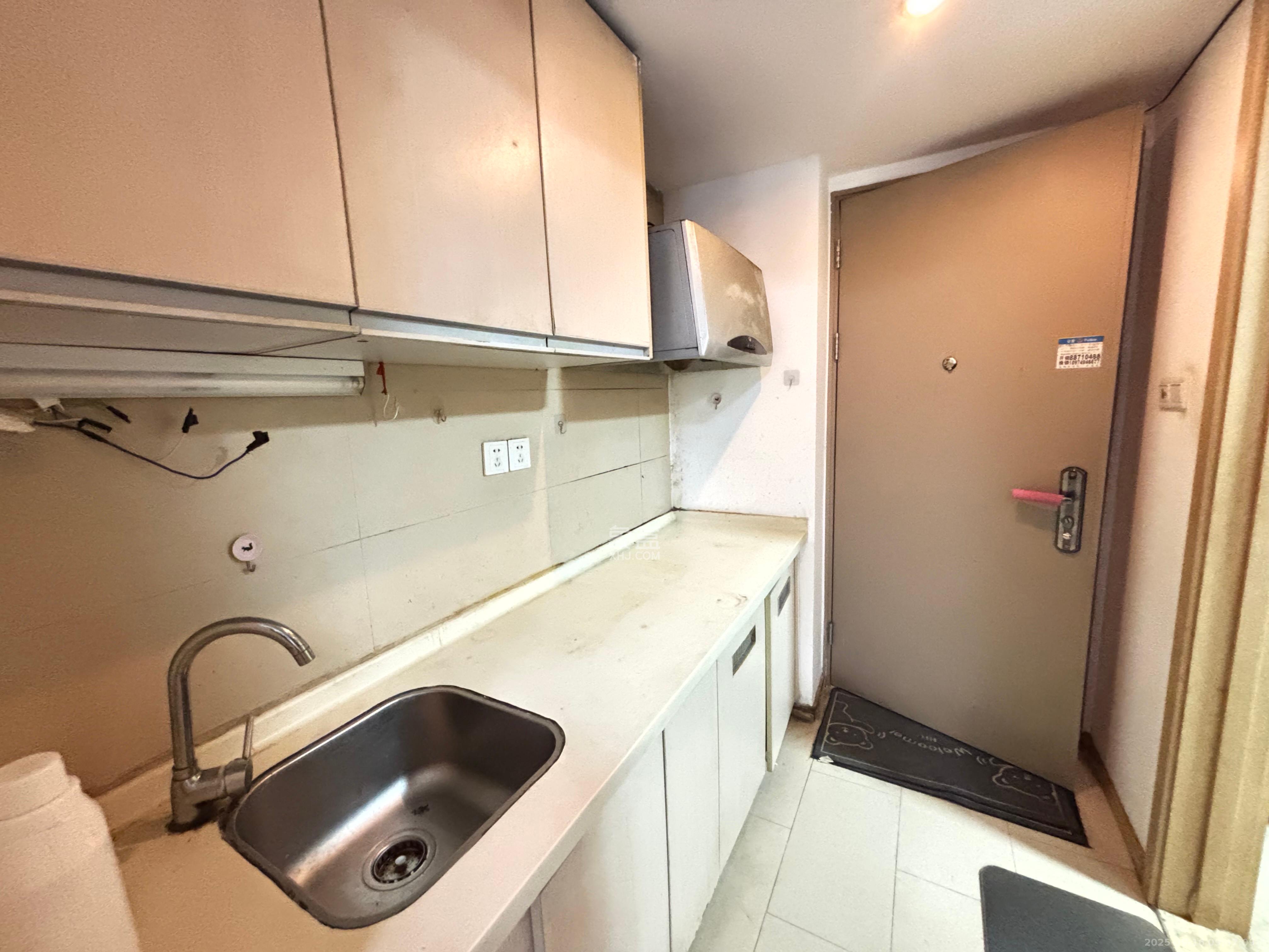 万科金色家园  1室1厅1卫    1300.0元/月室内图