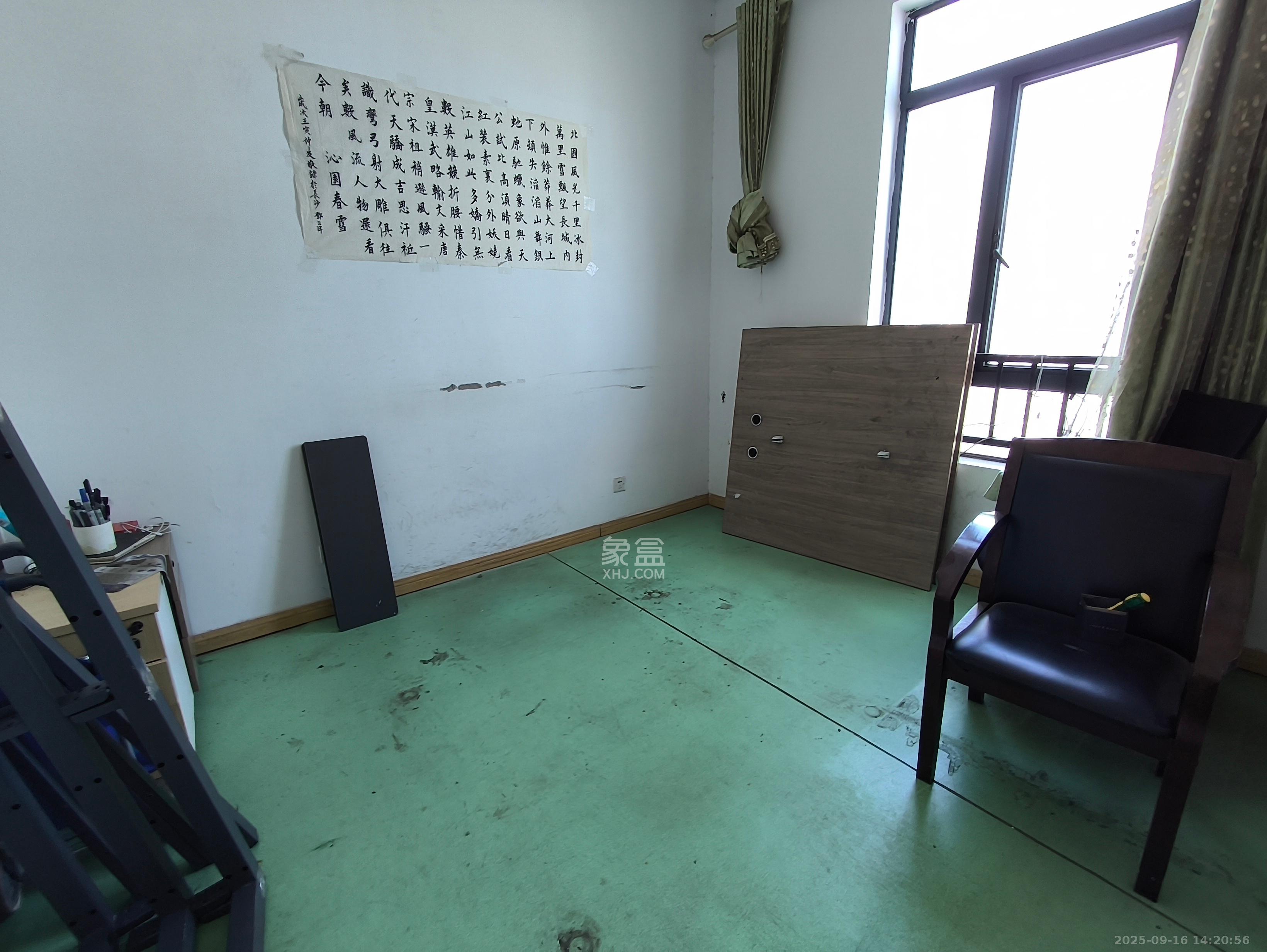 融圣国际 3室2厅2卫 3600.0元/月 融圣国际 3室2厅2卫 3600.0元/月室内图