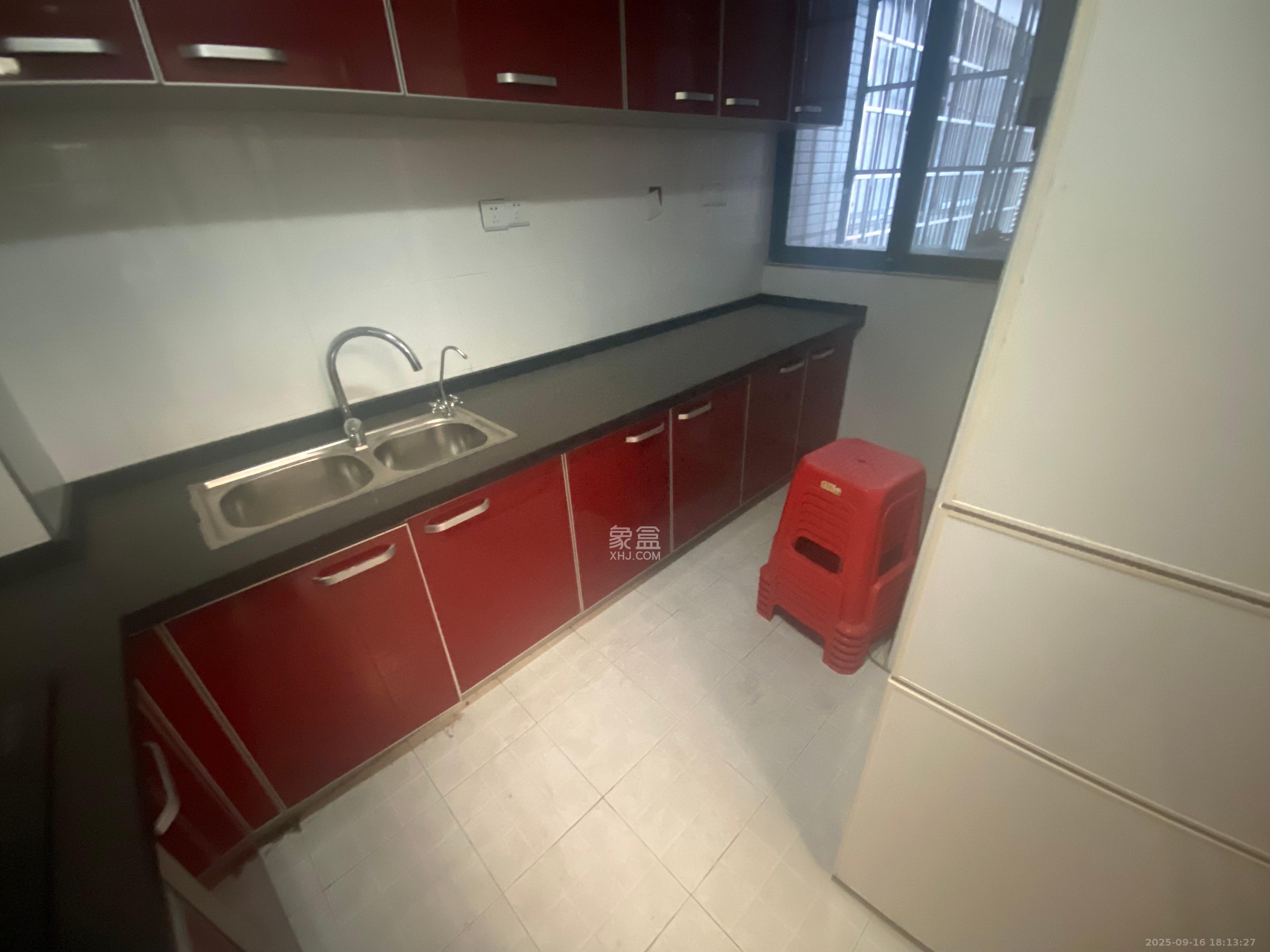 尚都花园城  2室1厅1卫    1600.0元/月 尚都花园城  2室1厅1卫    1600.0元/月