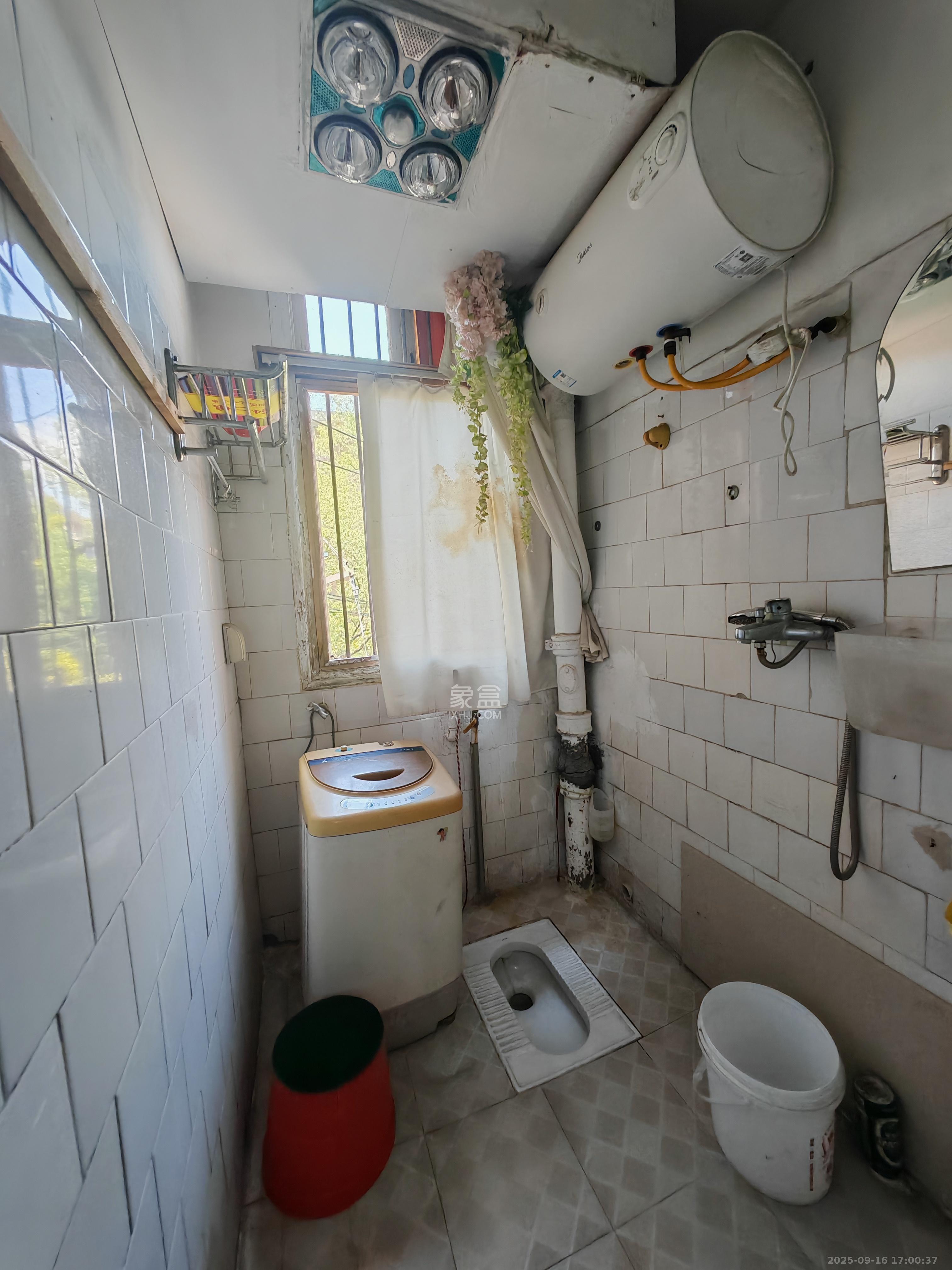 桂花二村 1室1厅1卫 1500.0元/月 桂花二村 1室1厅1卫 1500.0元/月室内图