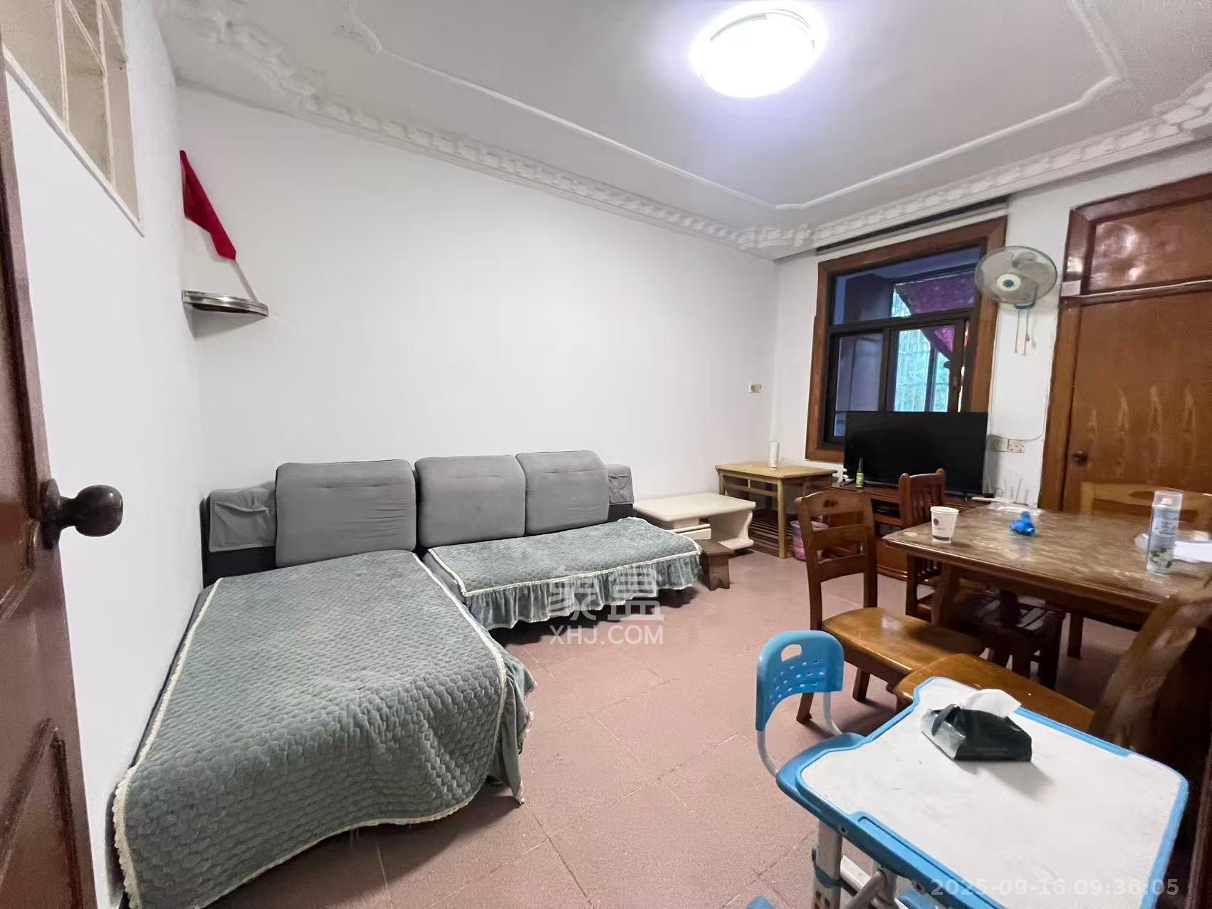 育才学校宿舍（南元宫巷）  2室1厅1卫    1300.0元/月室内图