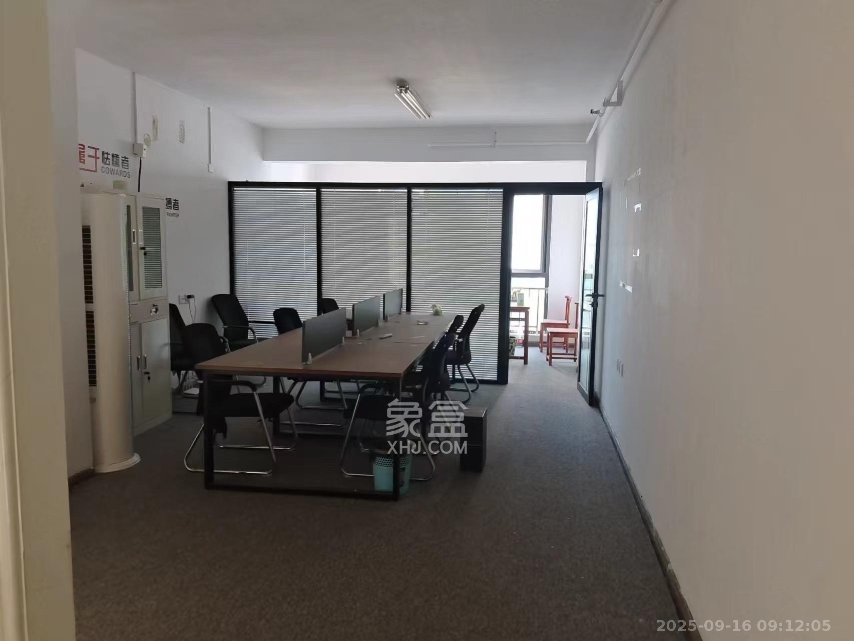 德思勤城市广场（宝格丽公寓）  2室2厅1卫    2600.0元/月室内图