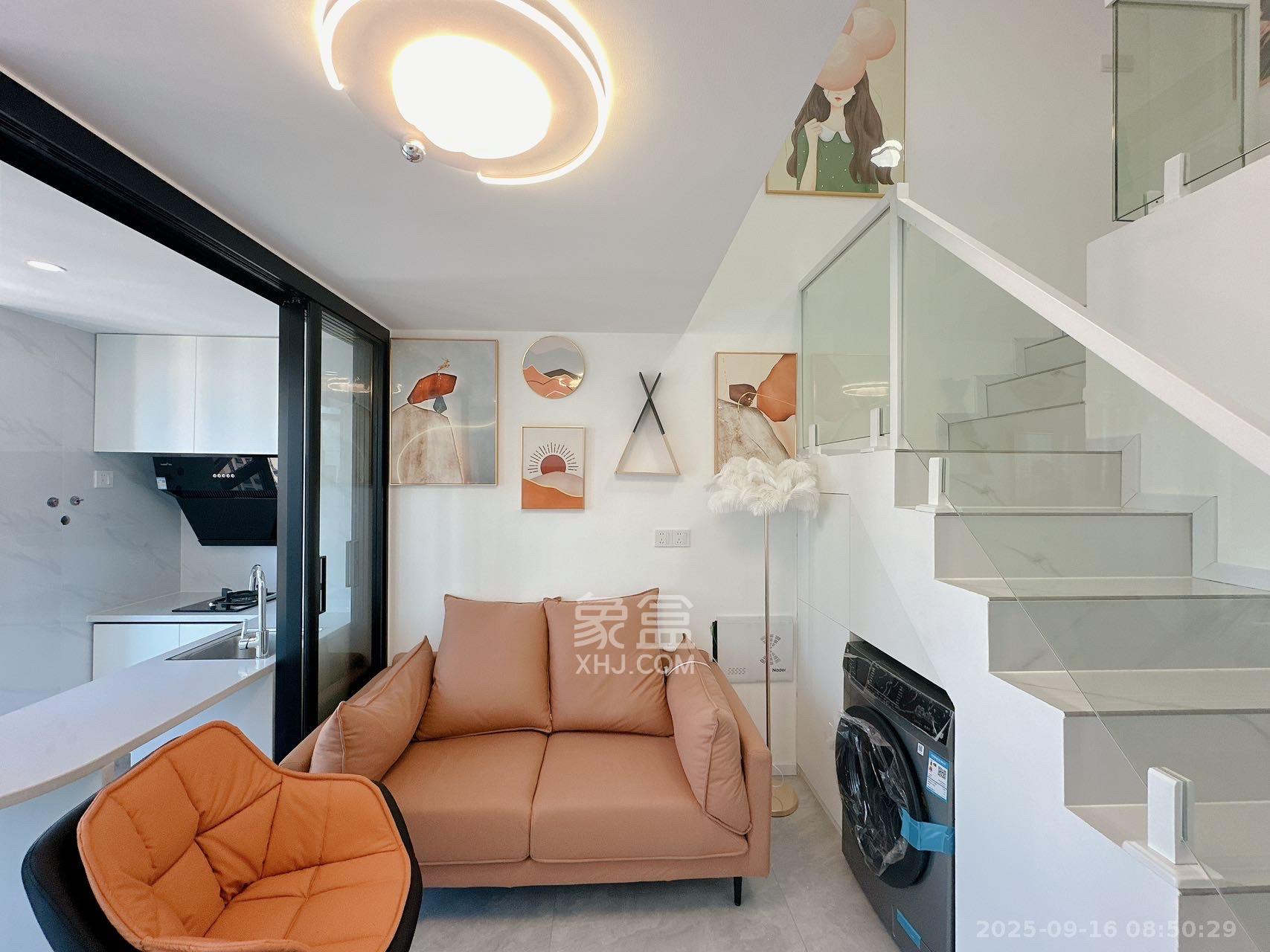 卓越中寰  1室1厅1卫    2800.0元/月室内图