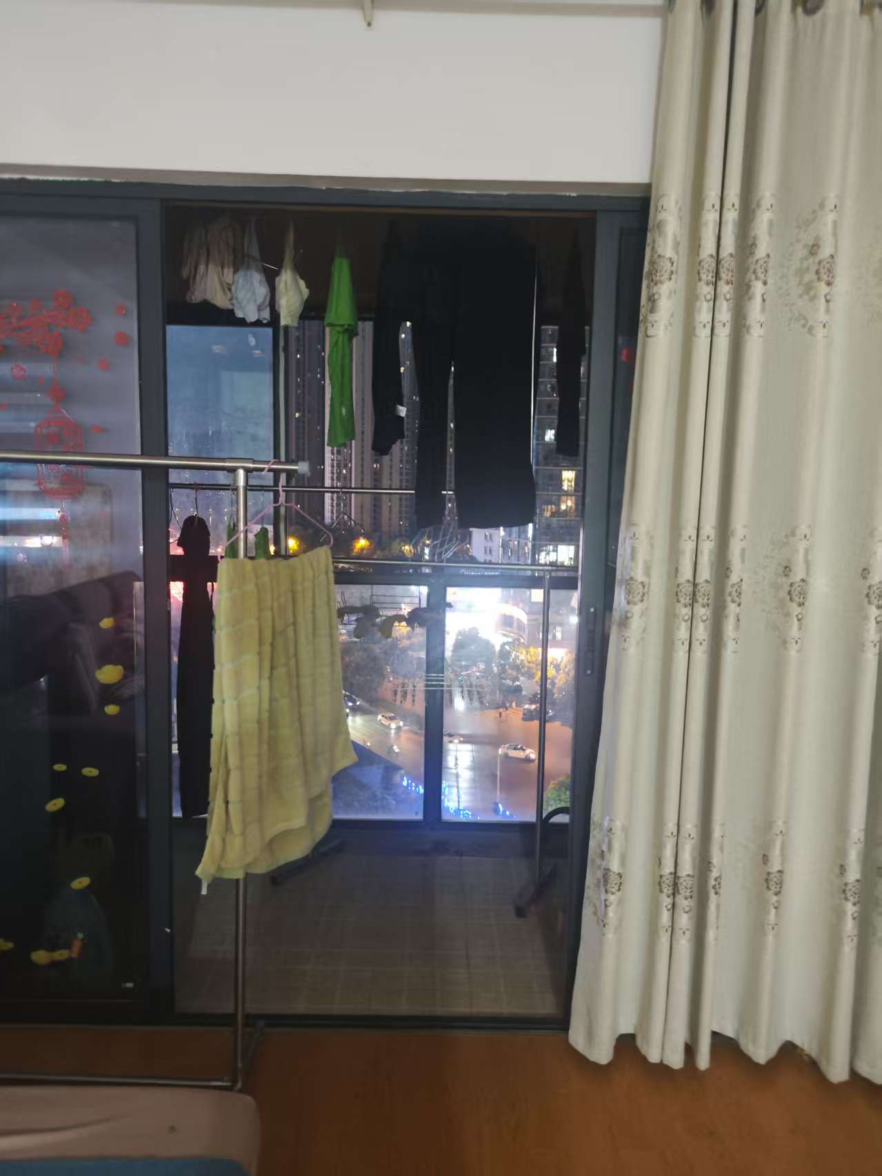 振业城二期  3室0厅0卫    2500.0元/月户型图