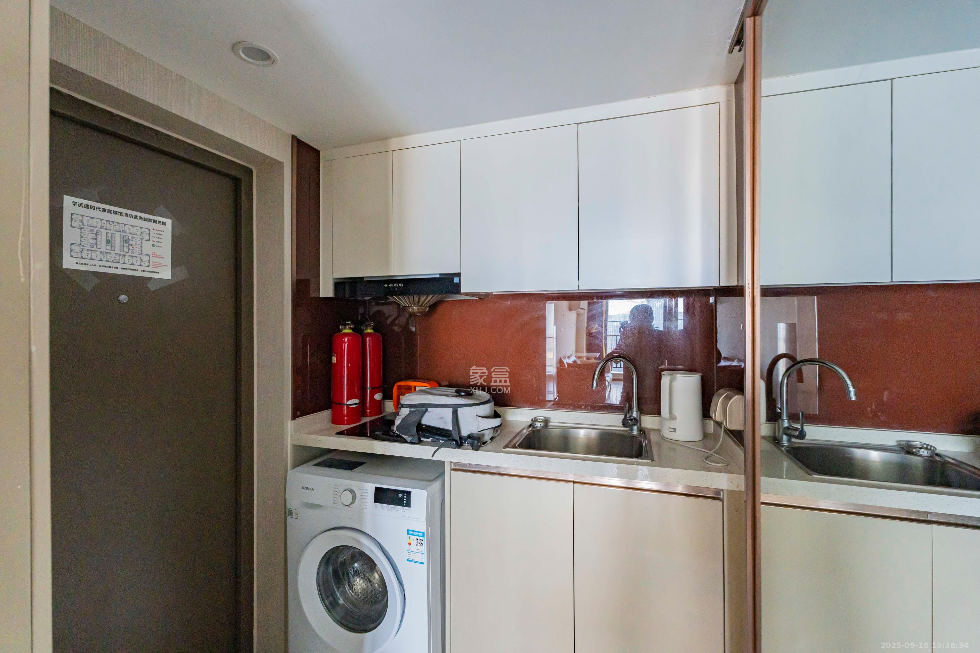 华远华时代  2室2厅1卫    52.0万厨房