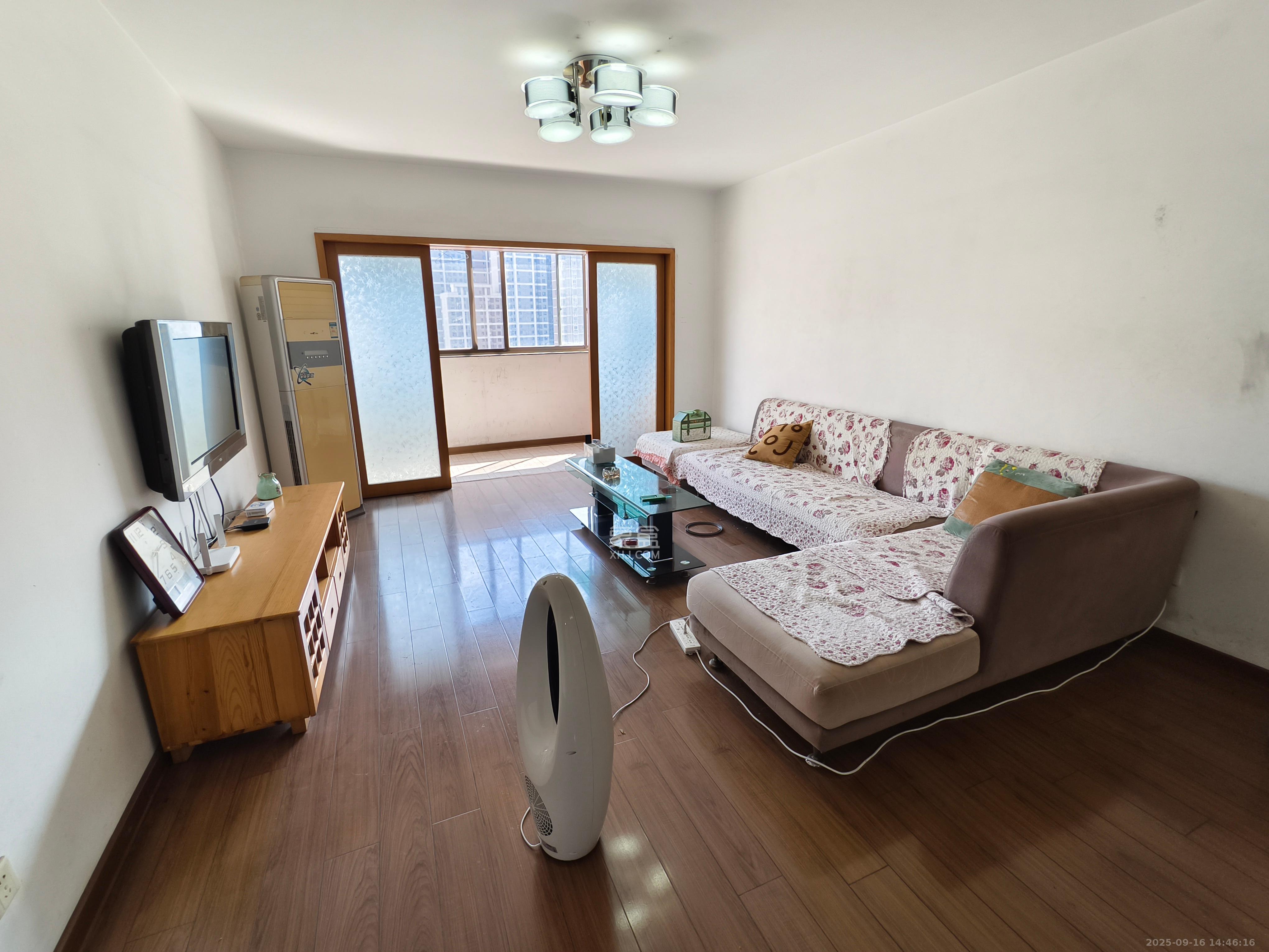 裕南大厦 3室2厅2卫 2900.0元/月 裕南大厦 3室2厅2卫 2900.0元/月室内图