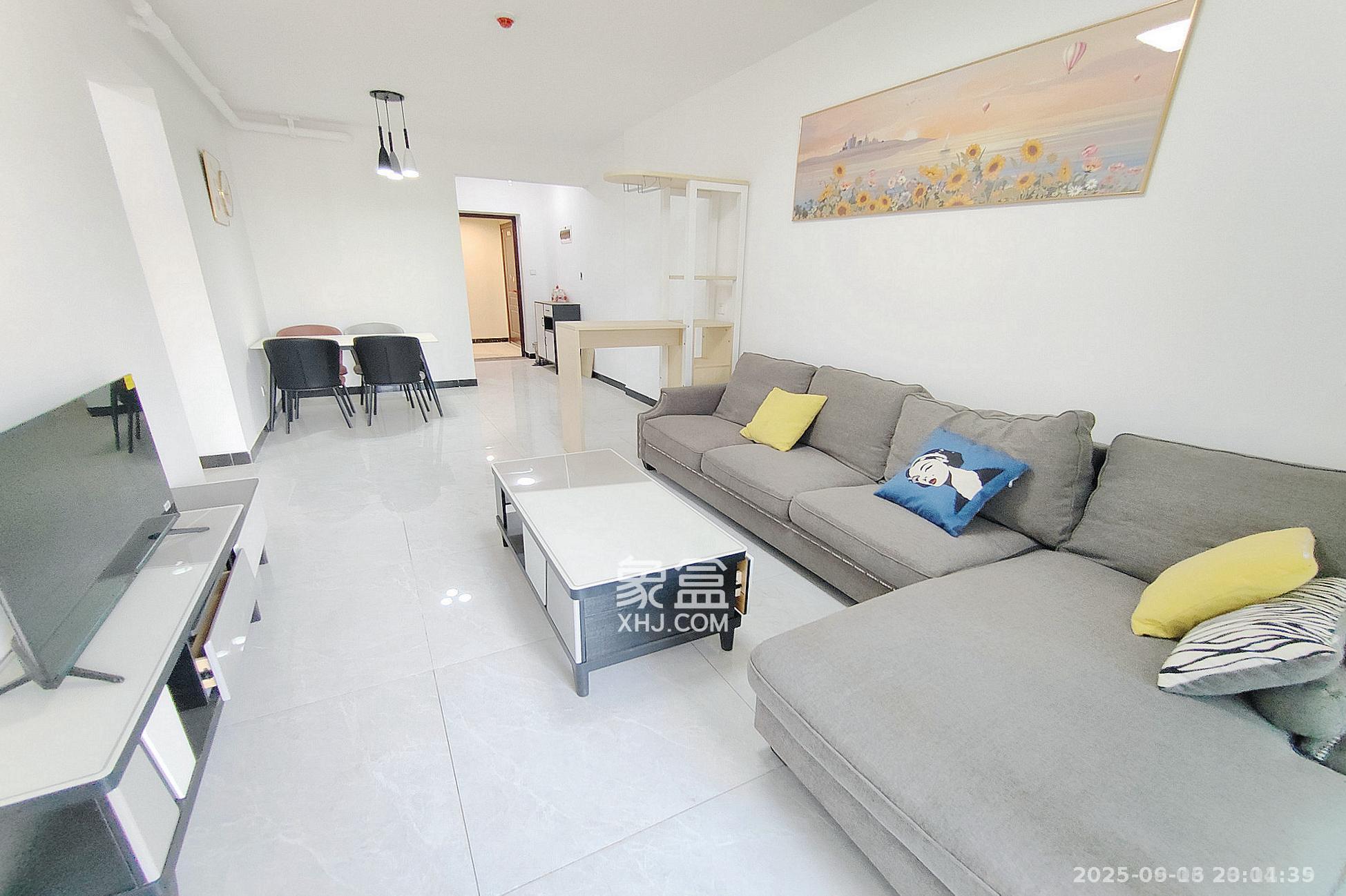 阳光城尚东湾愉景苑 3室2厅1卫 2300.0元/月 阳光城尚东湾愉景苑 3室2厅1卫 2300.0元/月室内图