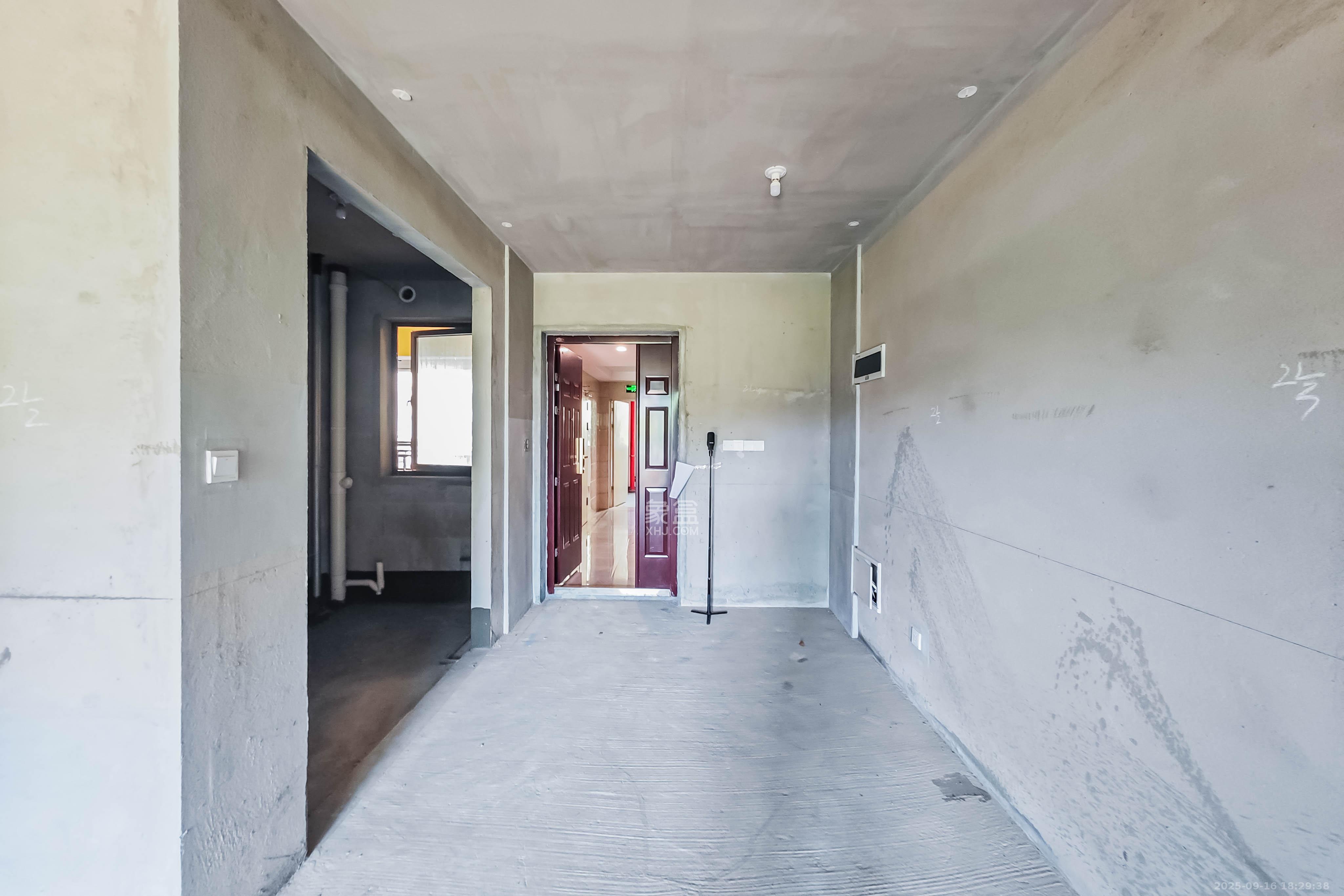 中天星耀城 3室2厅1卫 106.0万 中天星耀城 3室2厅1卫 106.0万其他