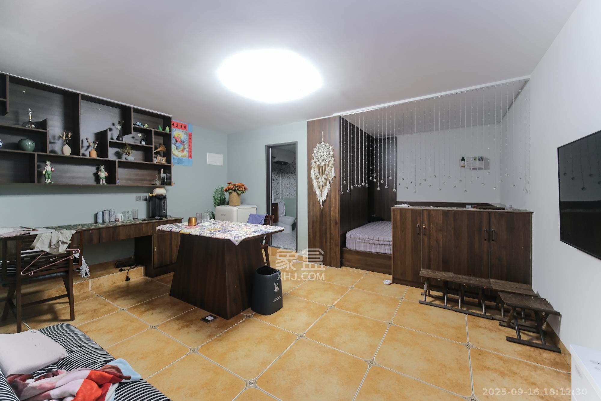 湘龙家园  4室2厅2卫    228.0万其他