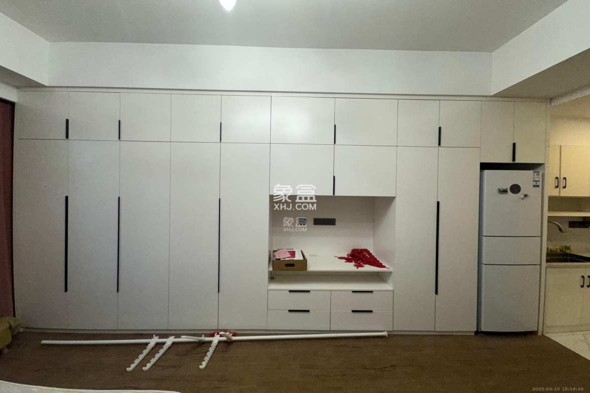 嘉斯茂购物广场(国中星城) 1室0厅0卫 1800.0元/月 嘉斯茂购物广场(国中星城) 1室0厅0卫 1800.0元/月室内图