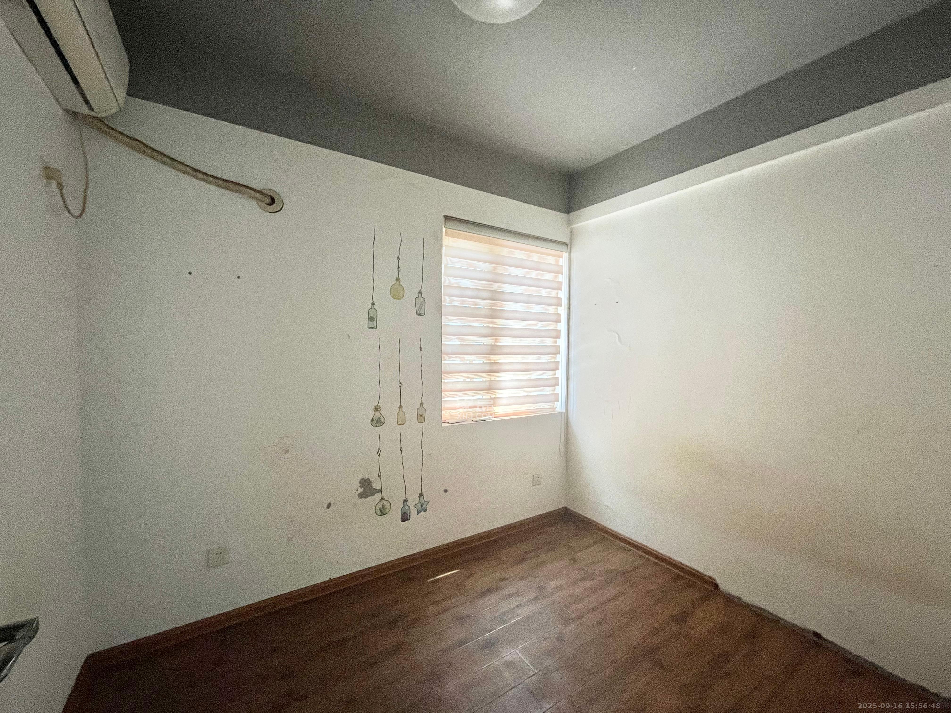 长城雅苑  3室2厅1卫    2200.0元/月室内图