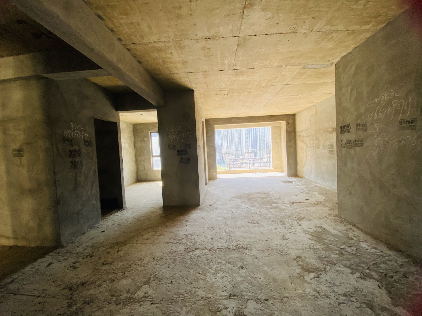 滨江花园  3室2厅2卫    47.8万室内图