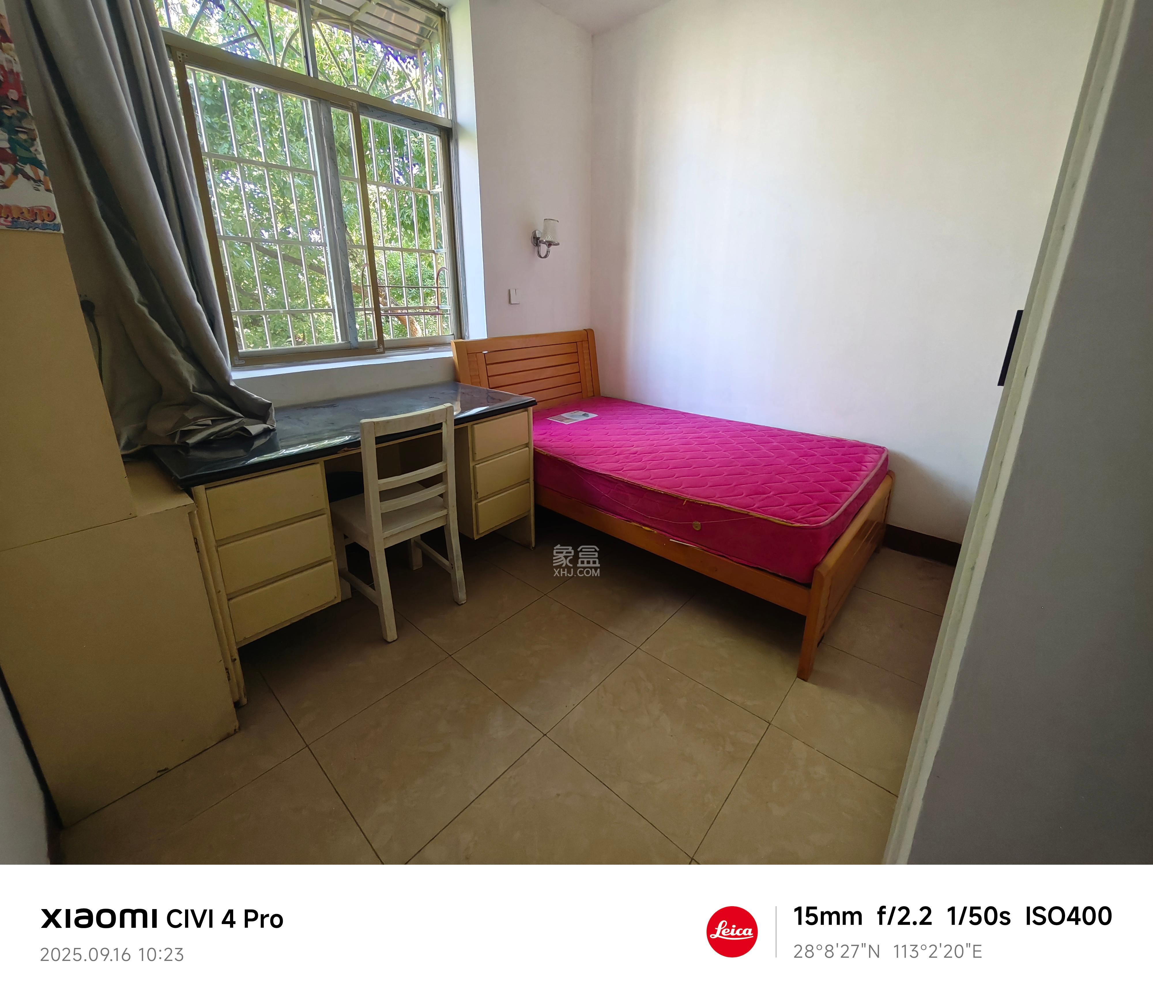 中南家园  2室1厅1卫    1800.0元/月室内图