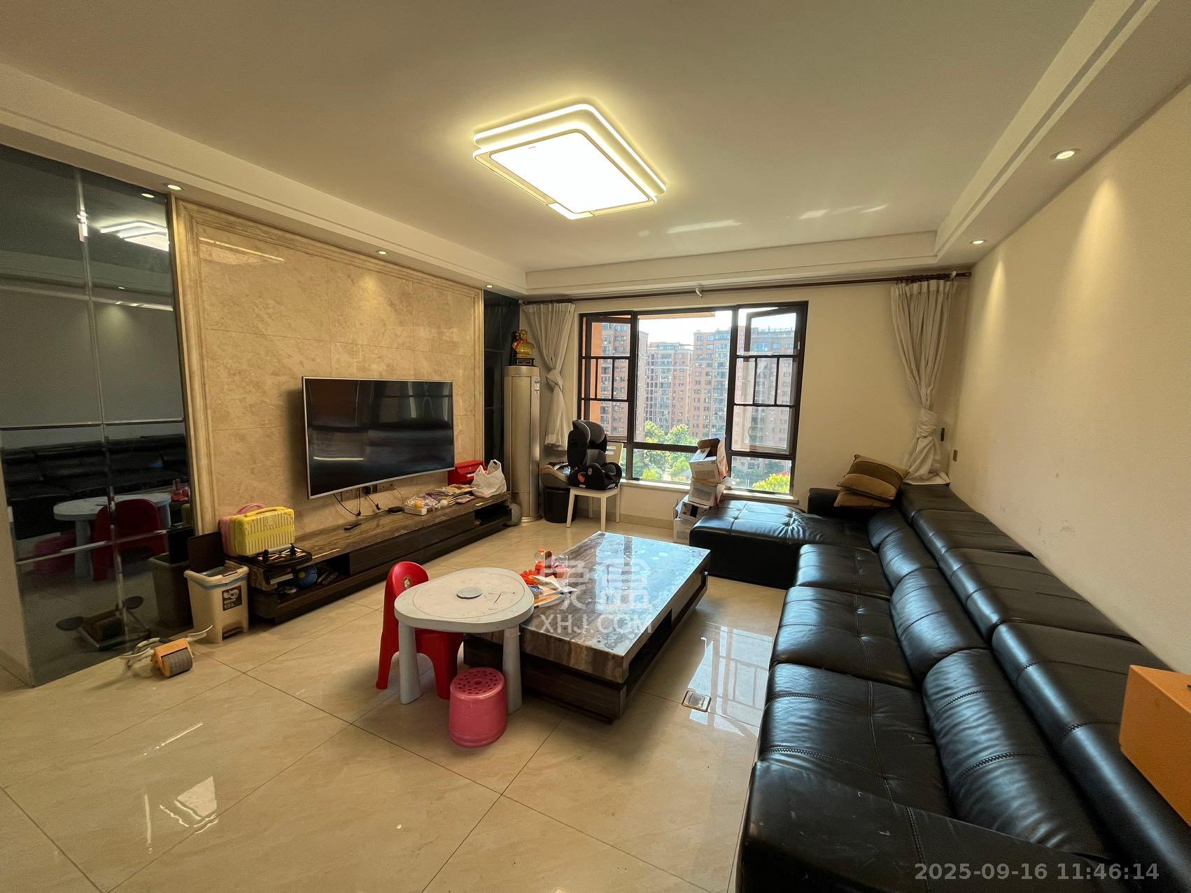 鑫远和城(一、二期) 4室2厅2卫 2800.0元/月 鑫远和城(一、二期) 4室2厅2卫 2800.0元/月室内图