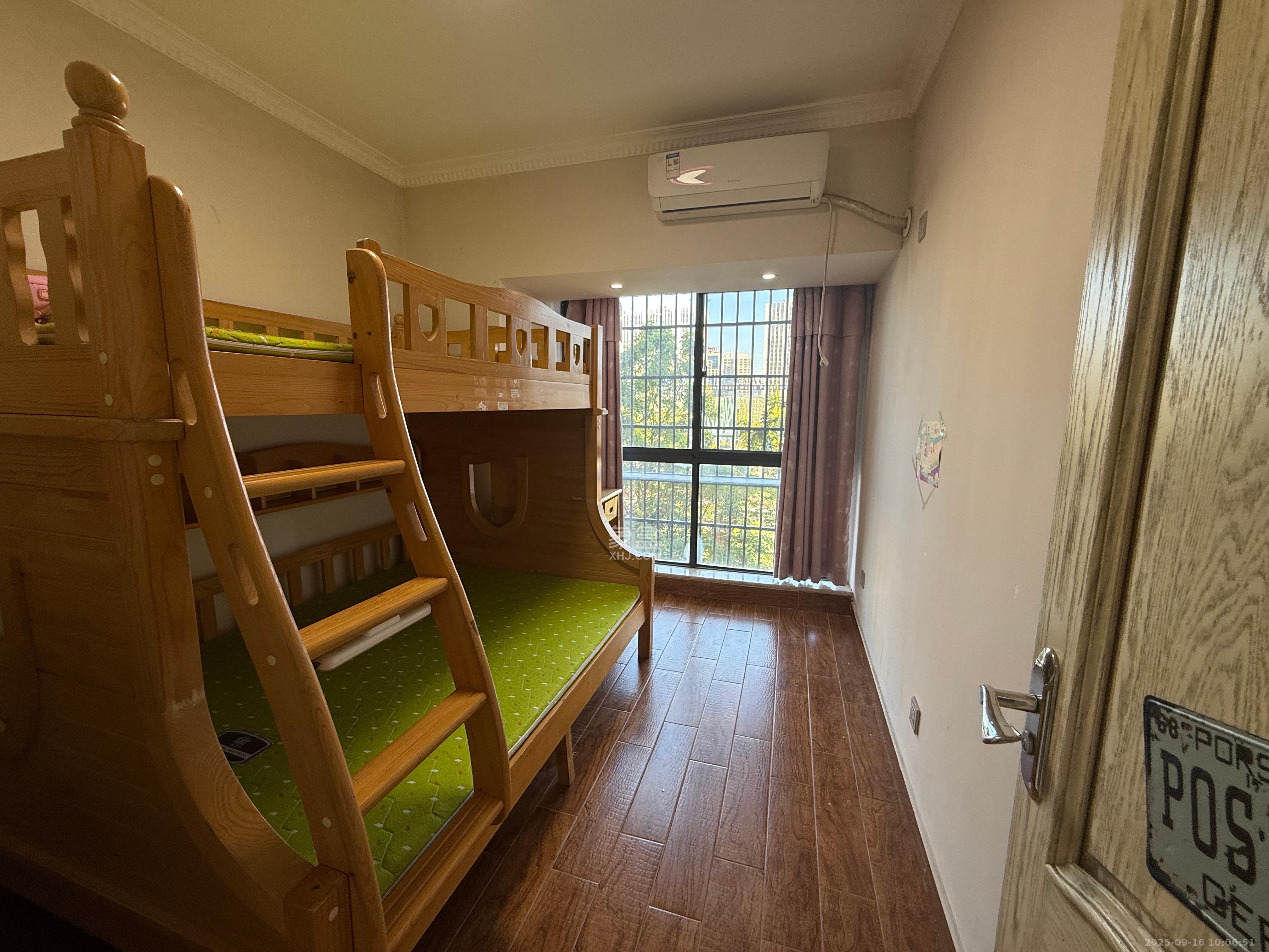 兰亭都荟（璟峰苑）  4室2厅2卫    4000.0元/月室内图