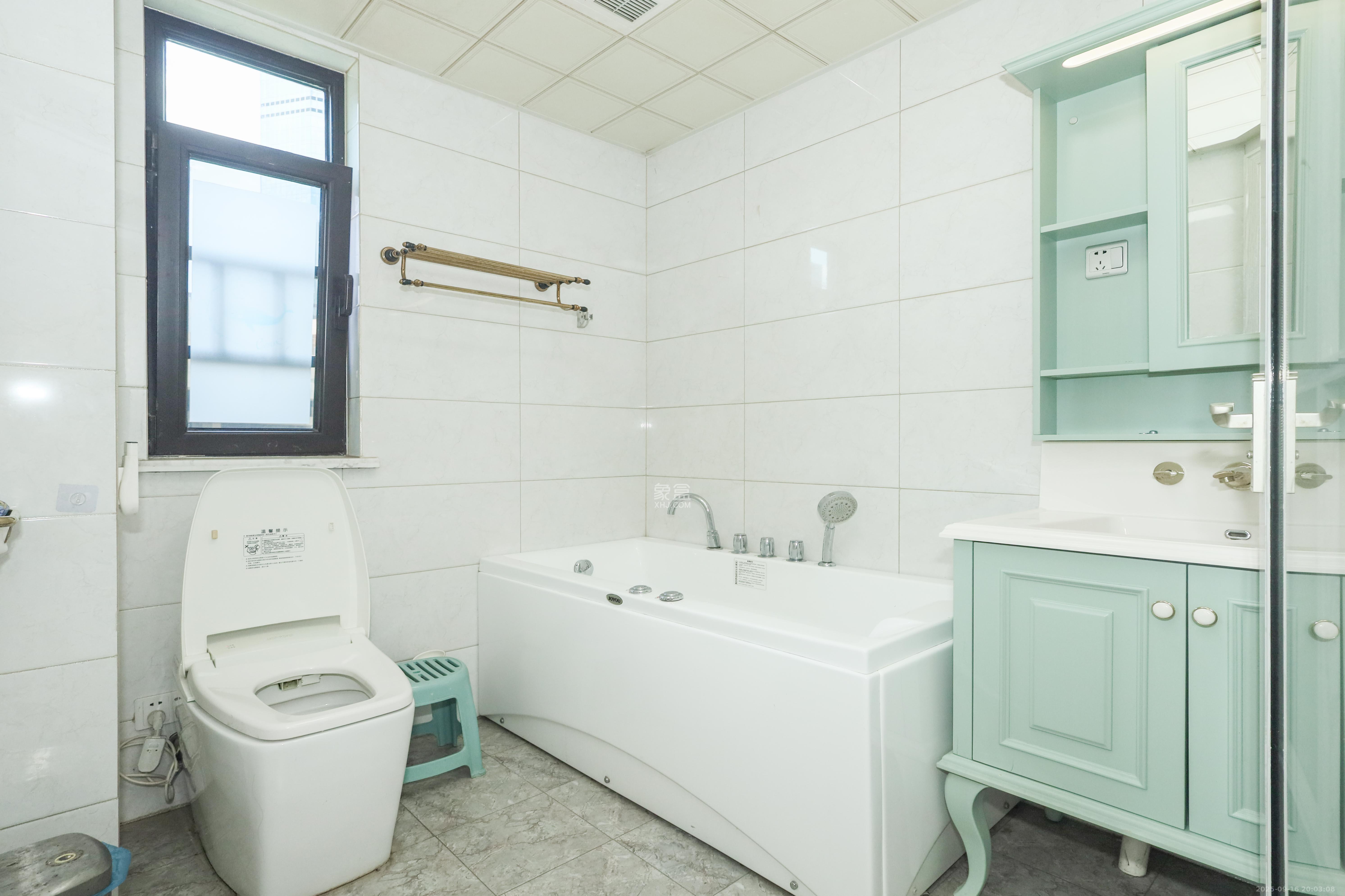 晟通牡丹舸 3室1厅2卫 258.0万 晟通牡丹舸 3室1厅2卫 258.0万卫生间