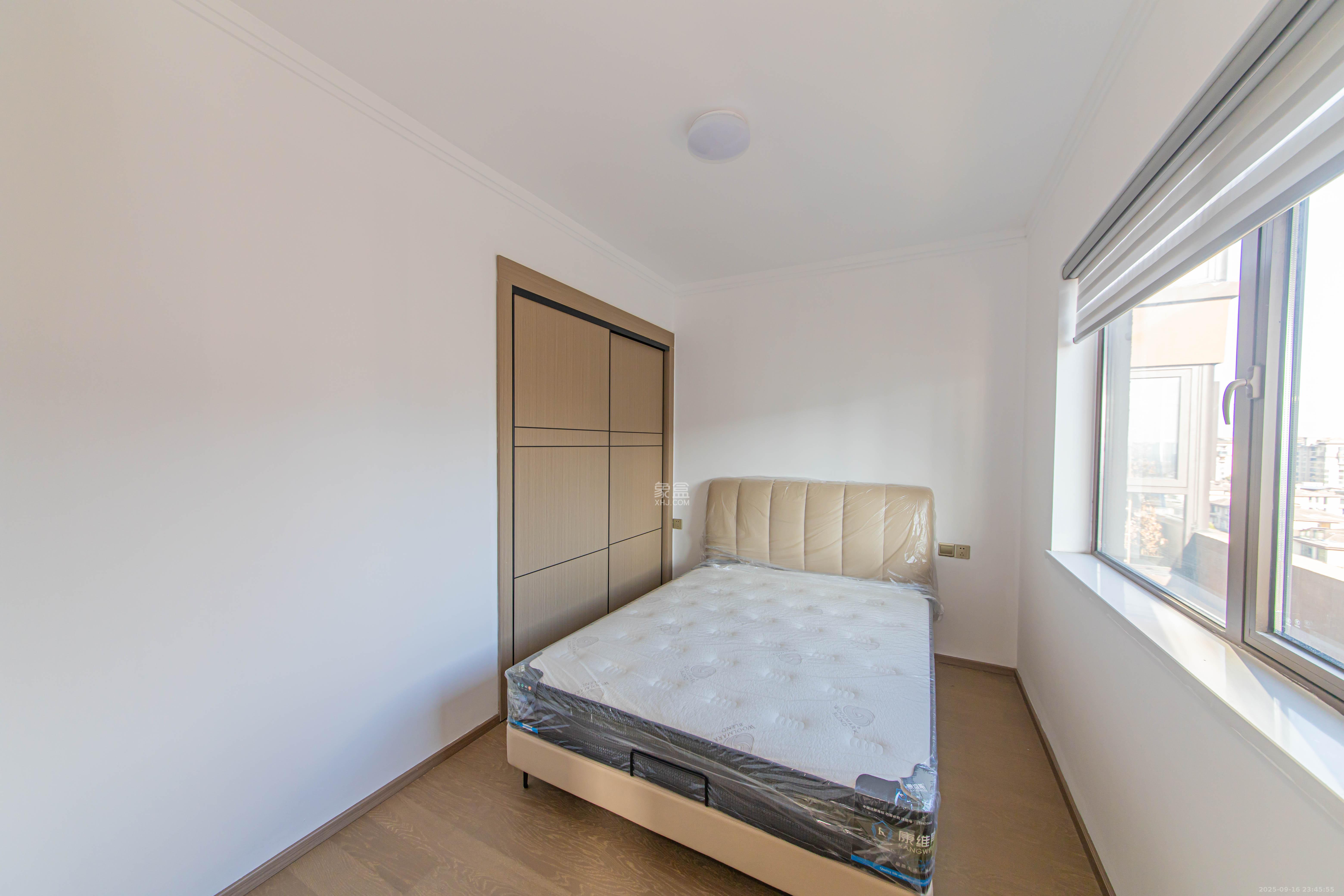 大唐印象三期御玺  4室2厅2卫    130.0万卧室