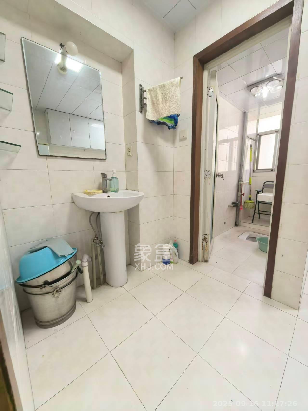 湘农桥社区  2室2厅1卫    2800.0元/月室内图