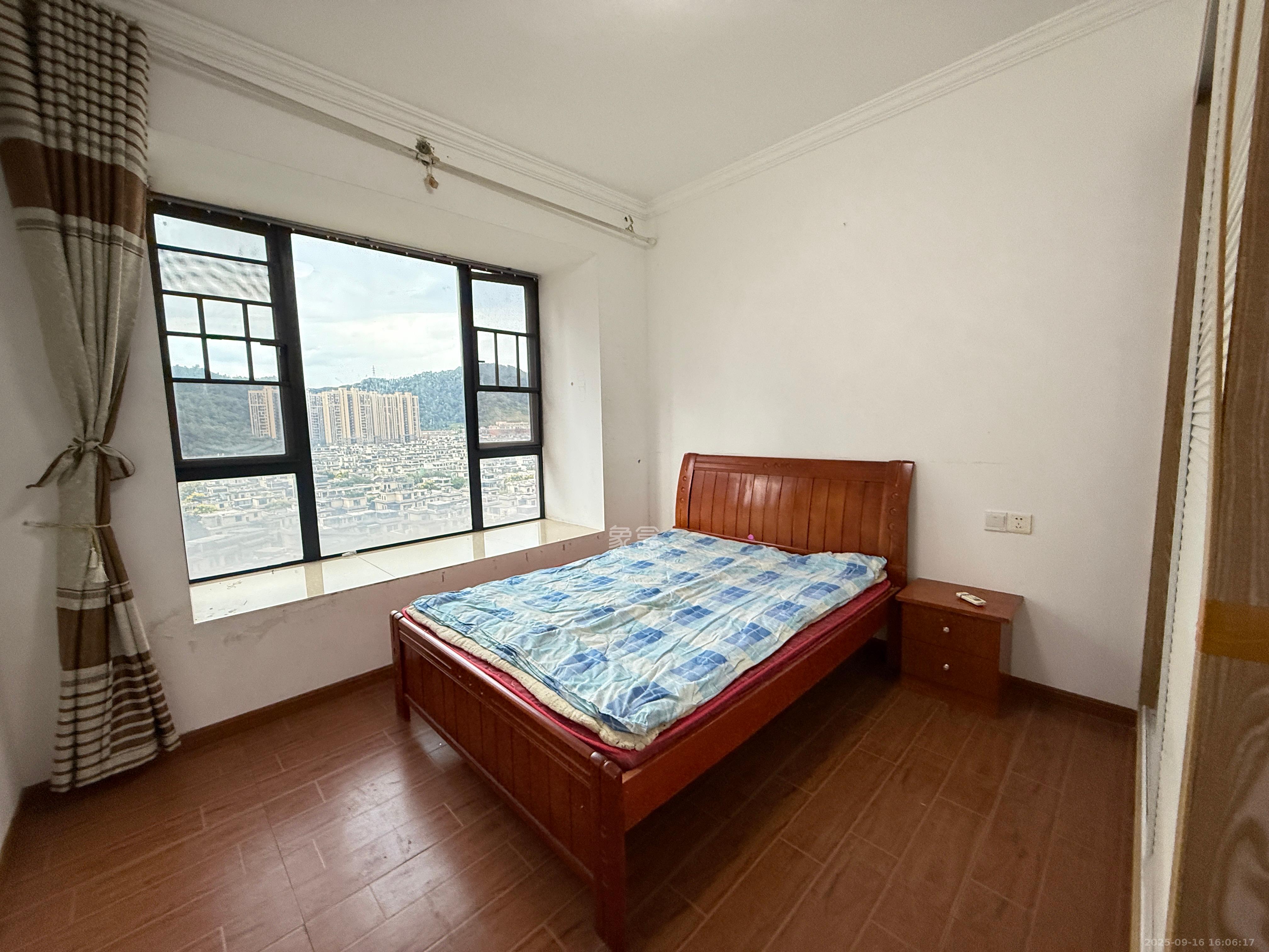 珠江东方明珠(新地东方明珠)三期 3室2厅1卫 1600.0元/月 珠江东方明珠(新地东方明珠)三期 3室2厅1卫 1600.0元/月室内图