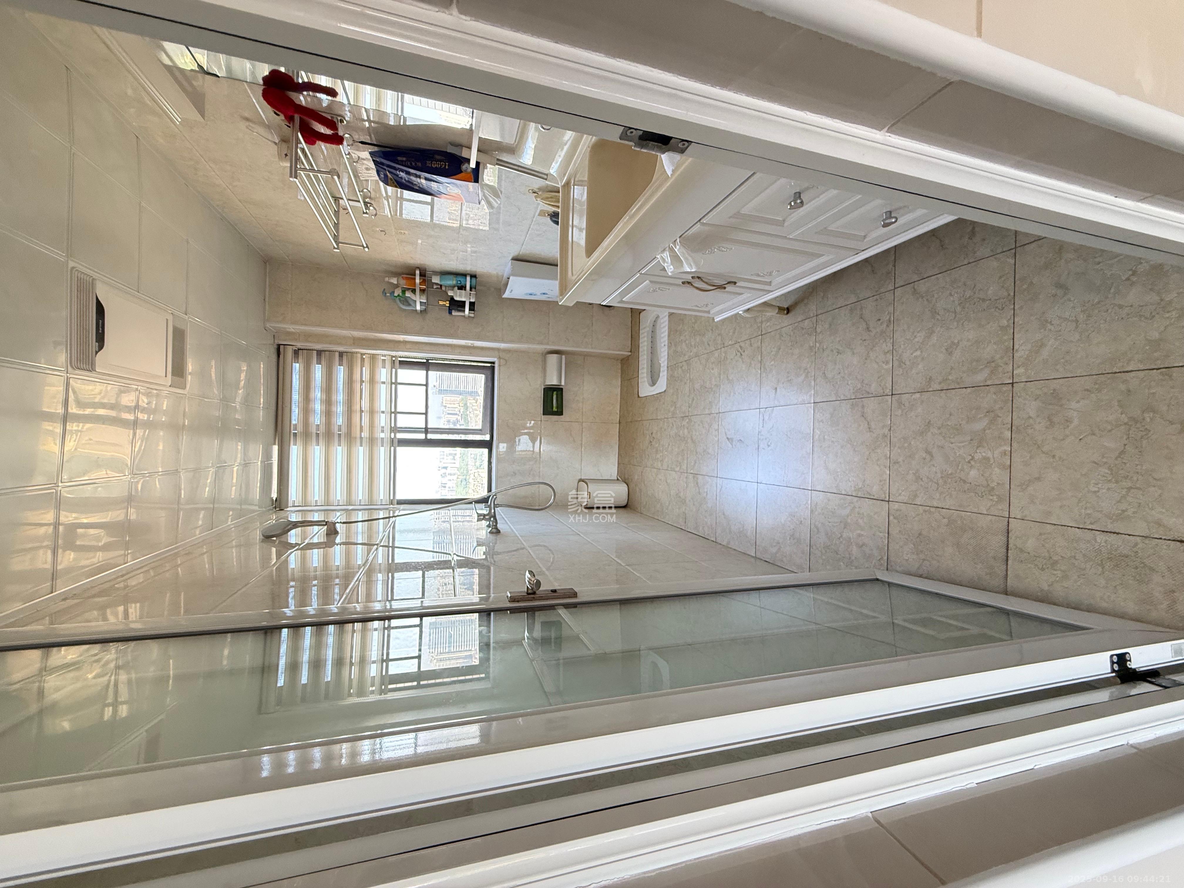 园康星都荟 4室2厅2卫 2800.0元/月 园康星都荟 4室2厅2卫 2800.0元/月室内图