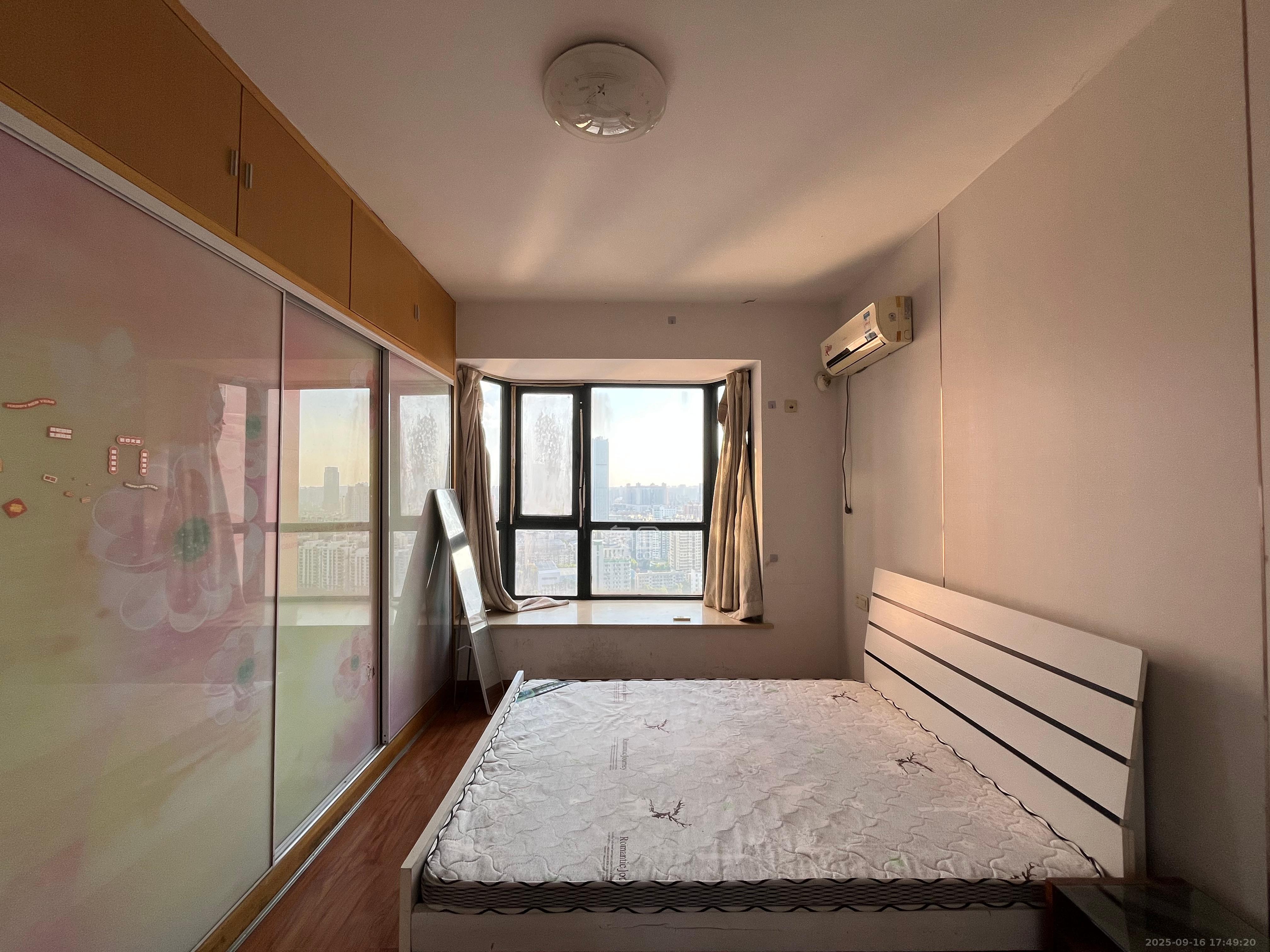 先锋东外滩 3室2厅2卫 2800.0元/月 先锋东外滩 3室2厅2卫 2800.0元/月室内图