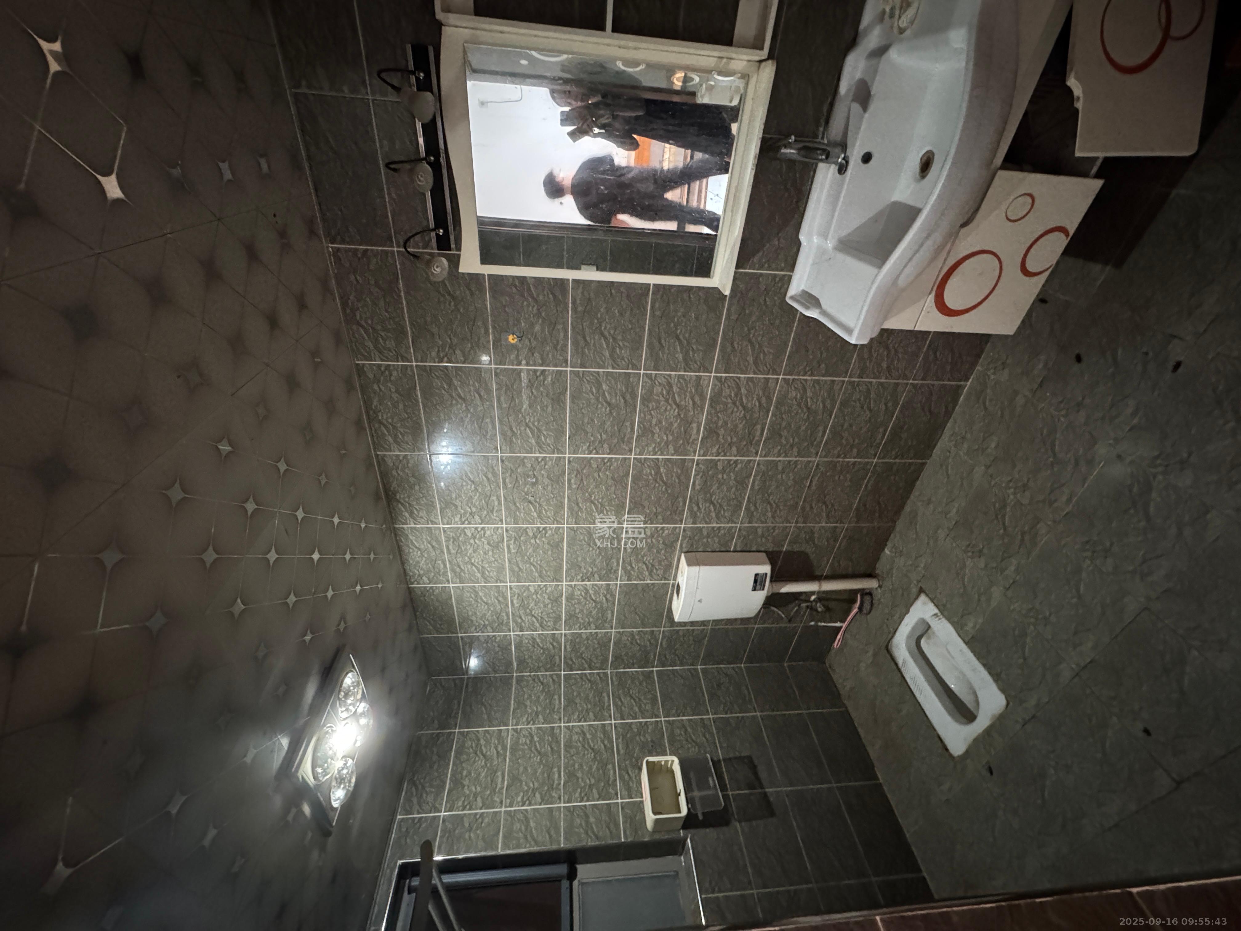 怡海星城 1室2厅1卫 1000.0元/月 怡海星城 1室2厅1卫 1000.0元/月室内图