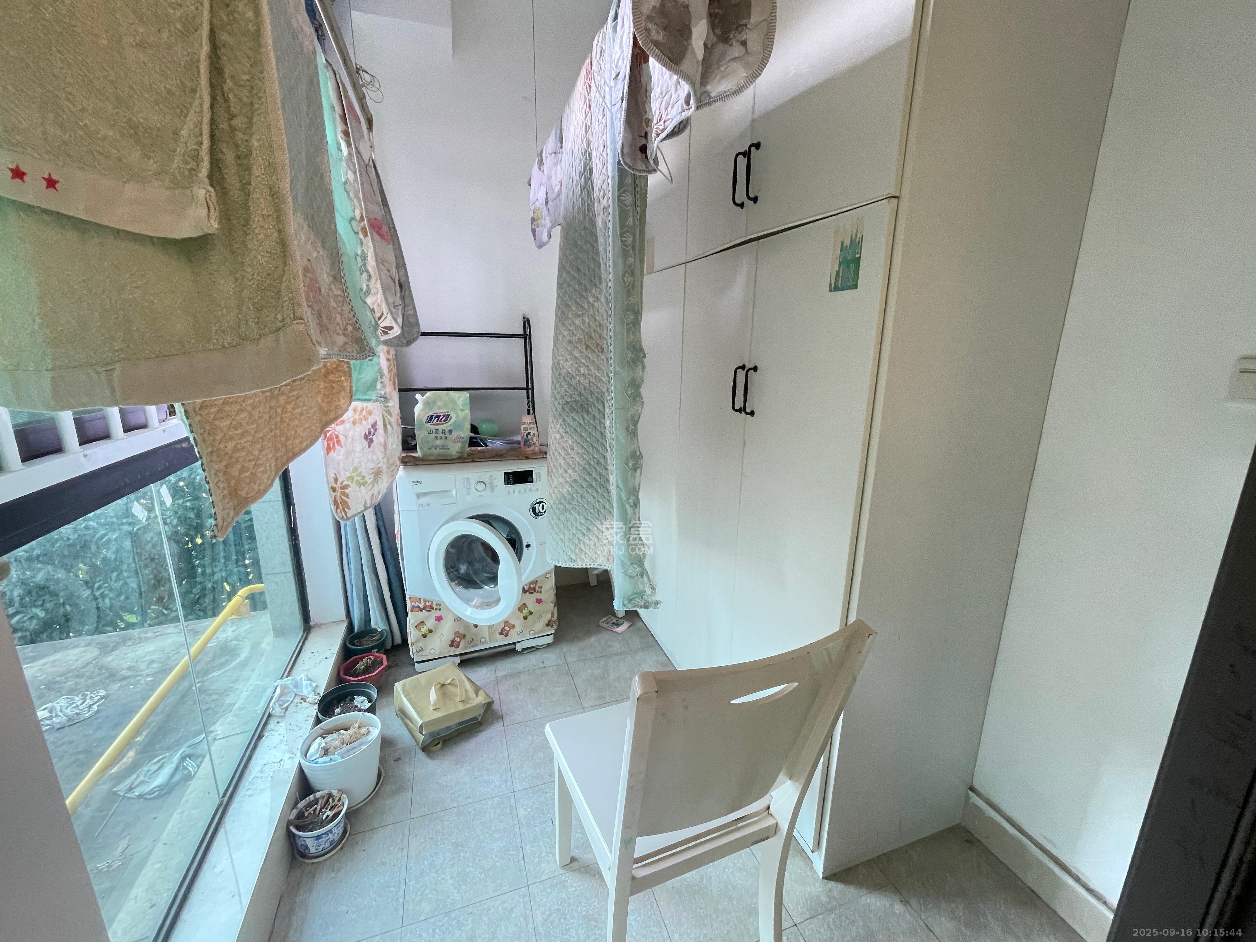 滨江一号（丰泰花园）  3室2厅1卫    2300.0元/月室内图