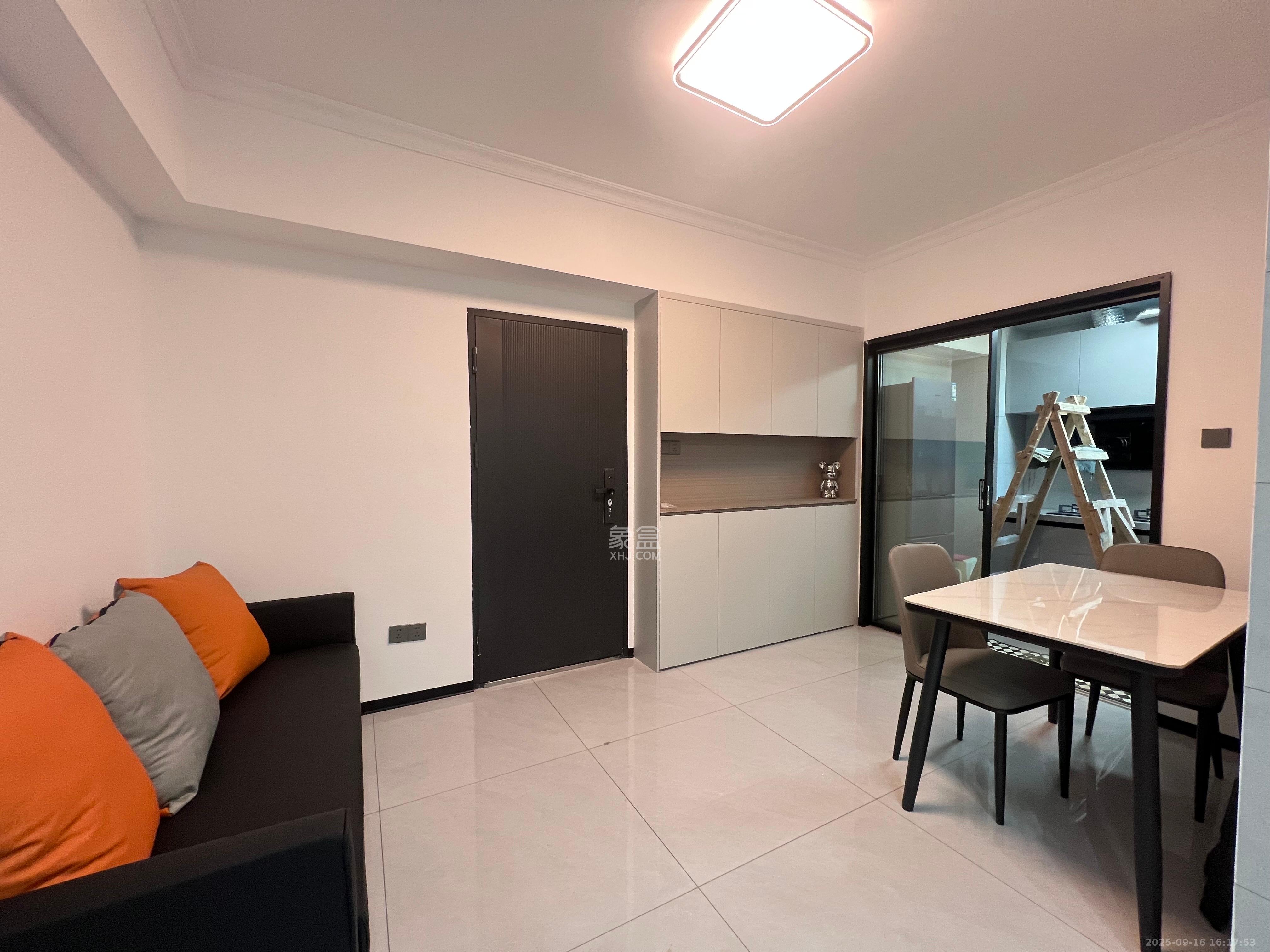 谷山景苑  2室1厅1卫    1400.0元/月室内图