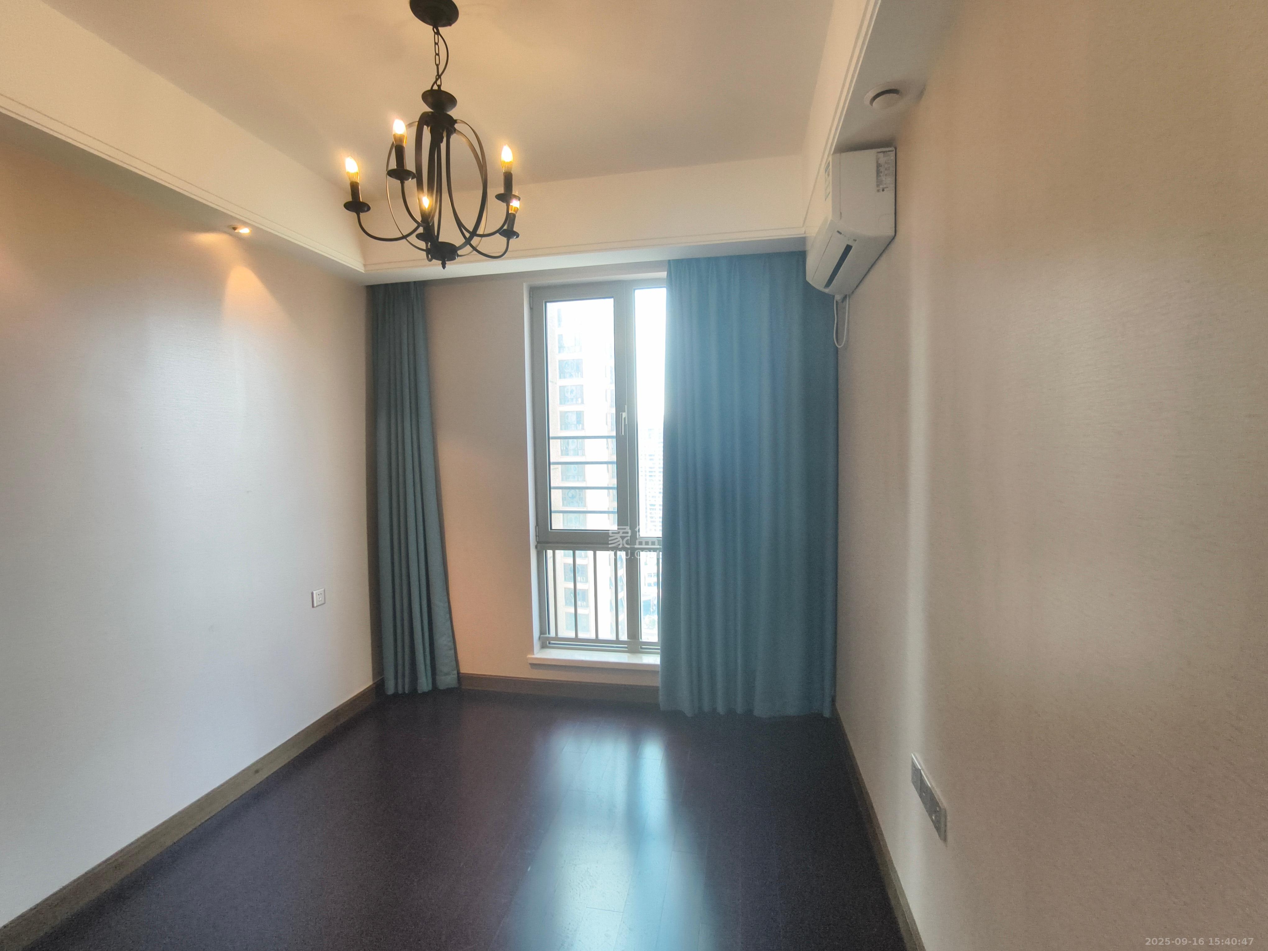 梅溪湖金茂府(金茂广场)(金茂览秀城) 4室2厅2卫 6000.0元/月 梅溪湖金茂府(金茂广场)(金茂览秀城) 4室2厅2卫 6000.0元/月室内图