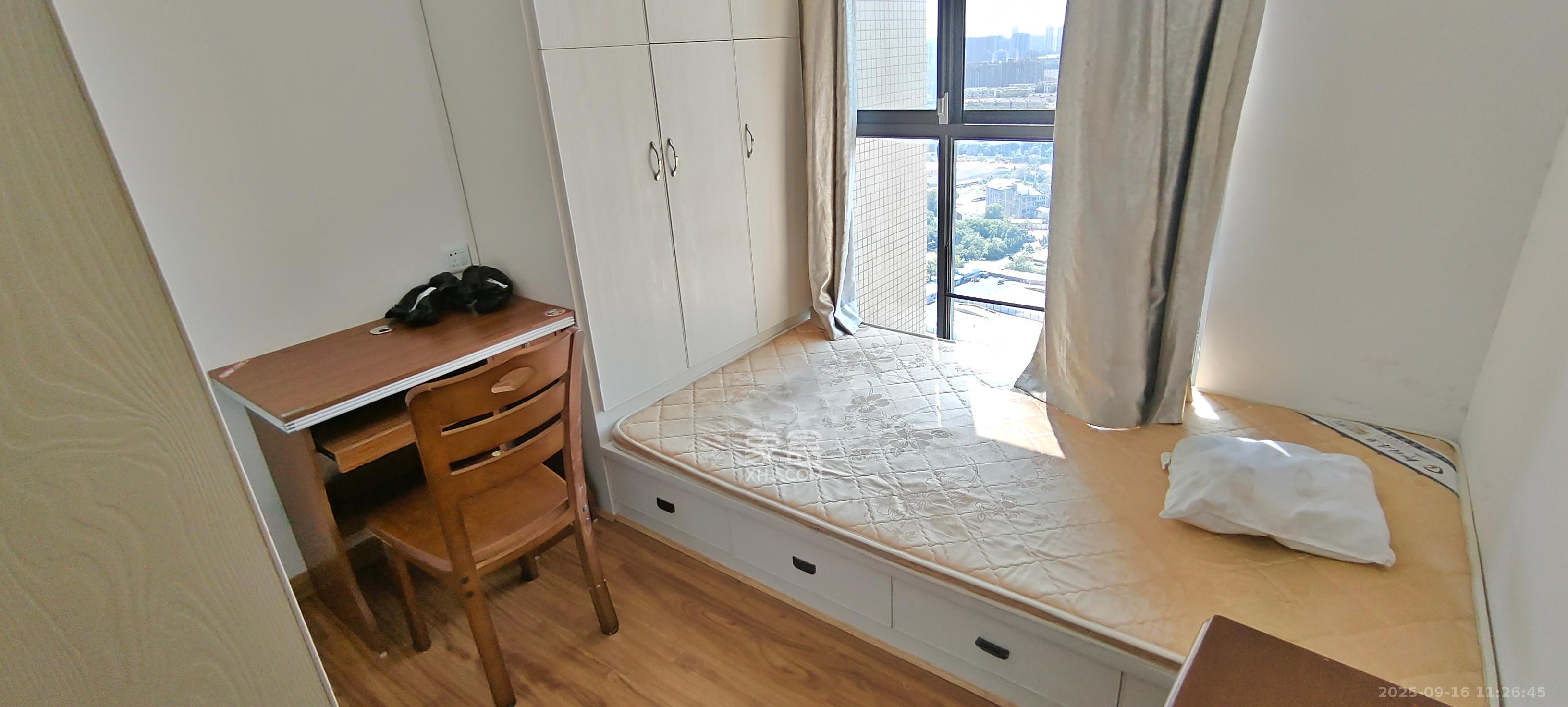 叠彩兰亭  3室2厅2卫    2200.0元/月 叠彩兰亭  3室2厅2卫    2200.0元/月室内图