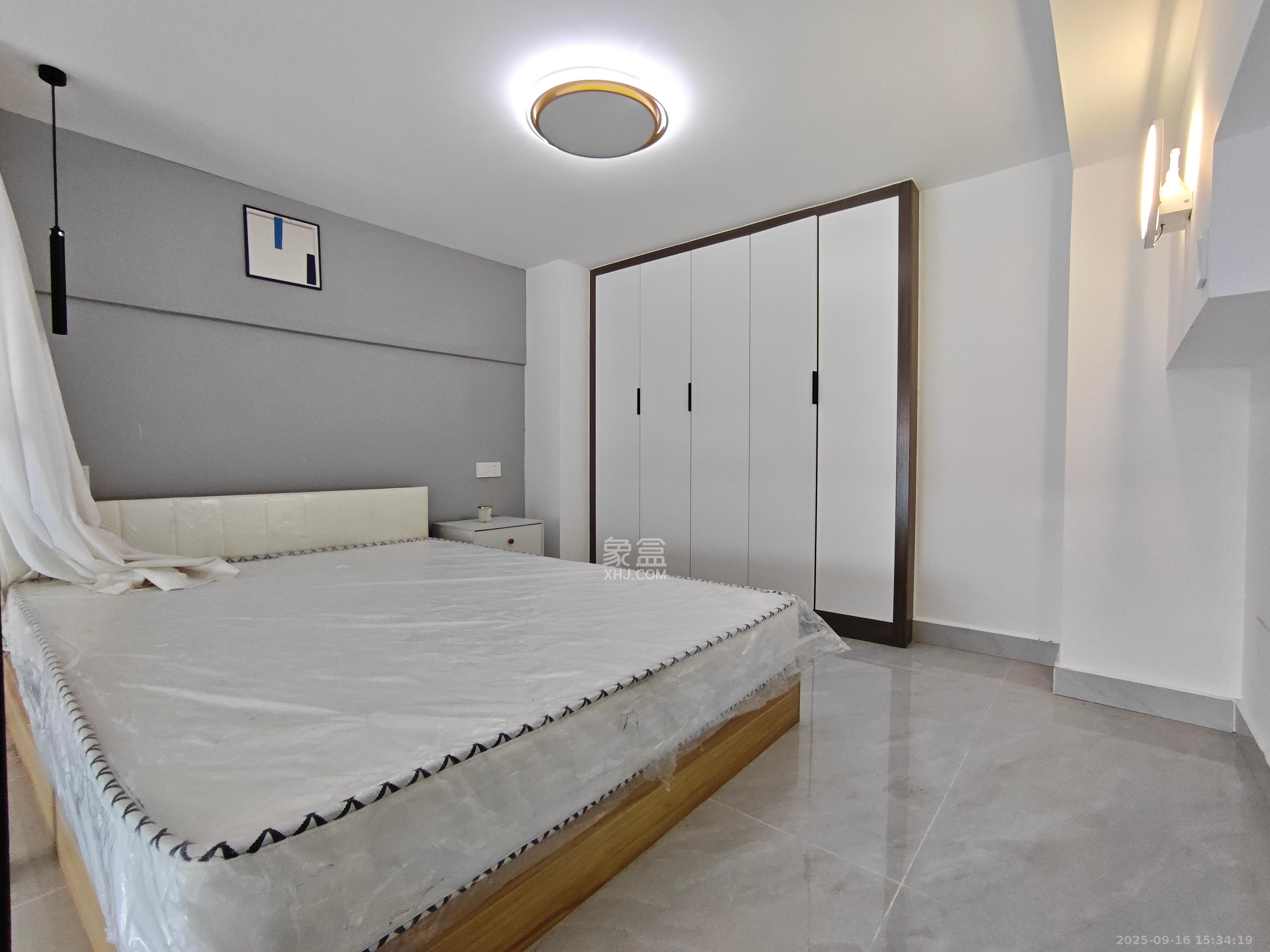 卓越中寰 1室1厅1卫 2500.0元/月 卓越中寰 1室1厅1卫 2500.0元/月室内图