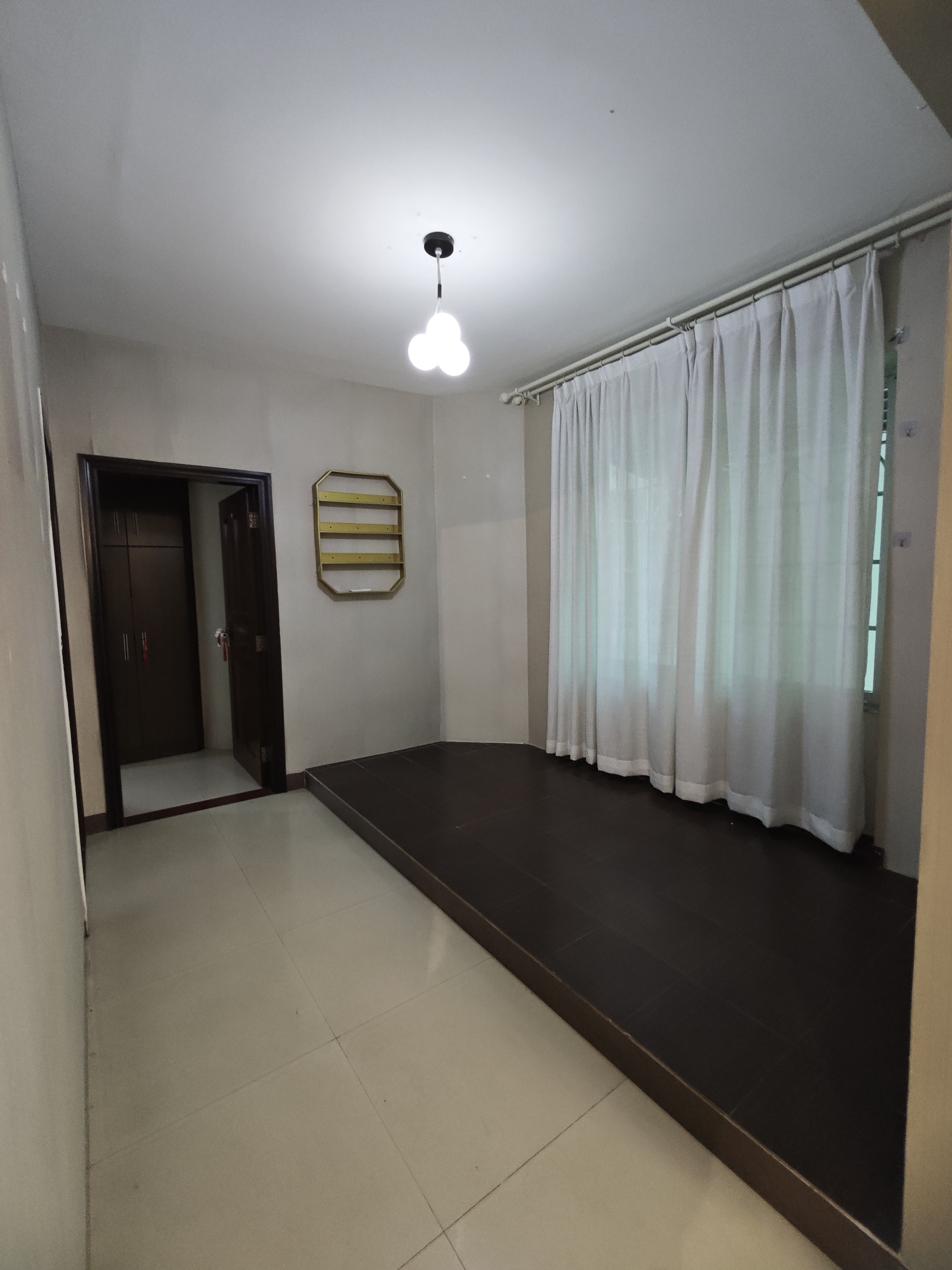 富豪大厦(富豪花园) 3室2厅1卫 2600.0元/月 富豪大厦(富豪花园) 3室2厅1卫 2600.0元/月室内图