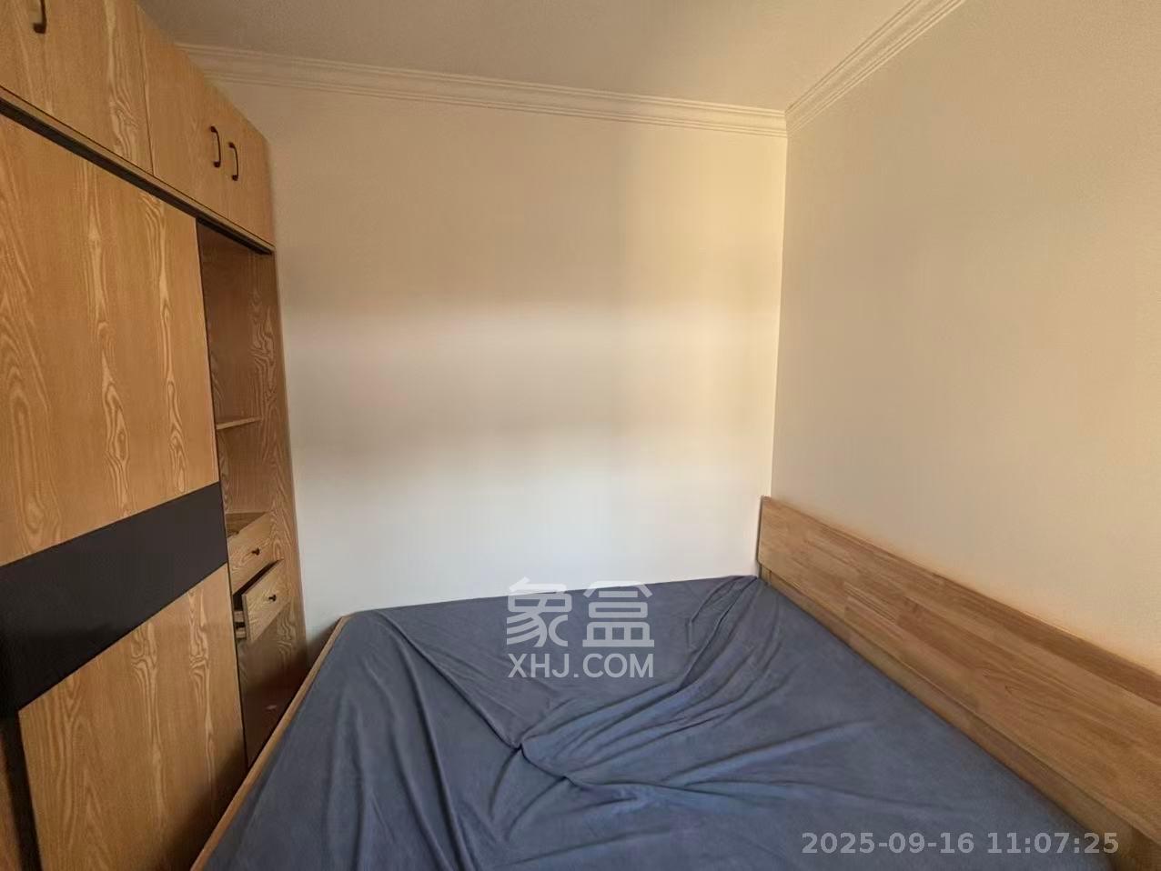 七里香榭  2室2厅1卫    1800.0元/月室内图