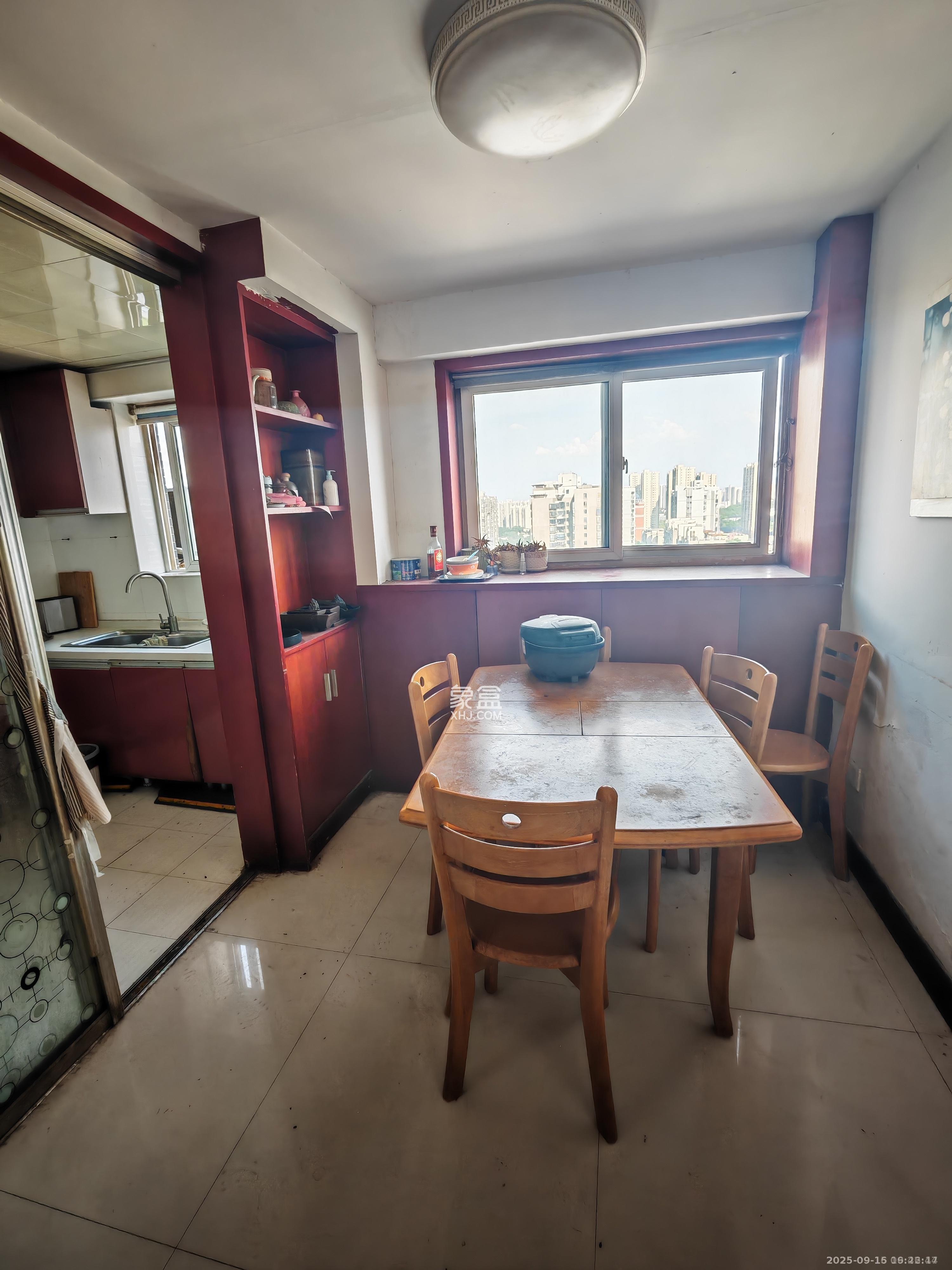 他城(天鸿时代公寓) 3室2厅1卫 1600.0元/月 他城(天鸿时代公寓) 3室2厅1卫 1600.0元/月室内图