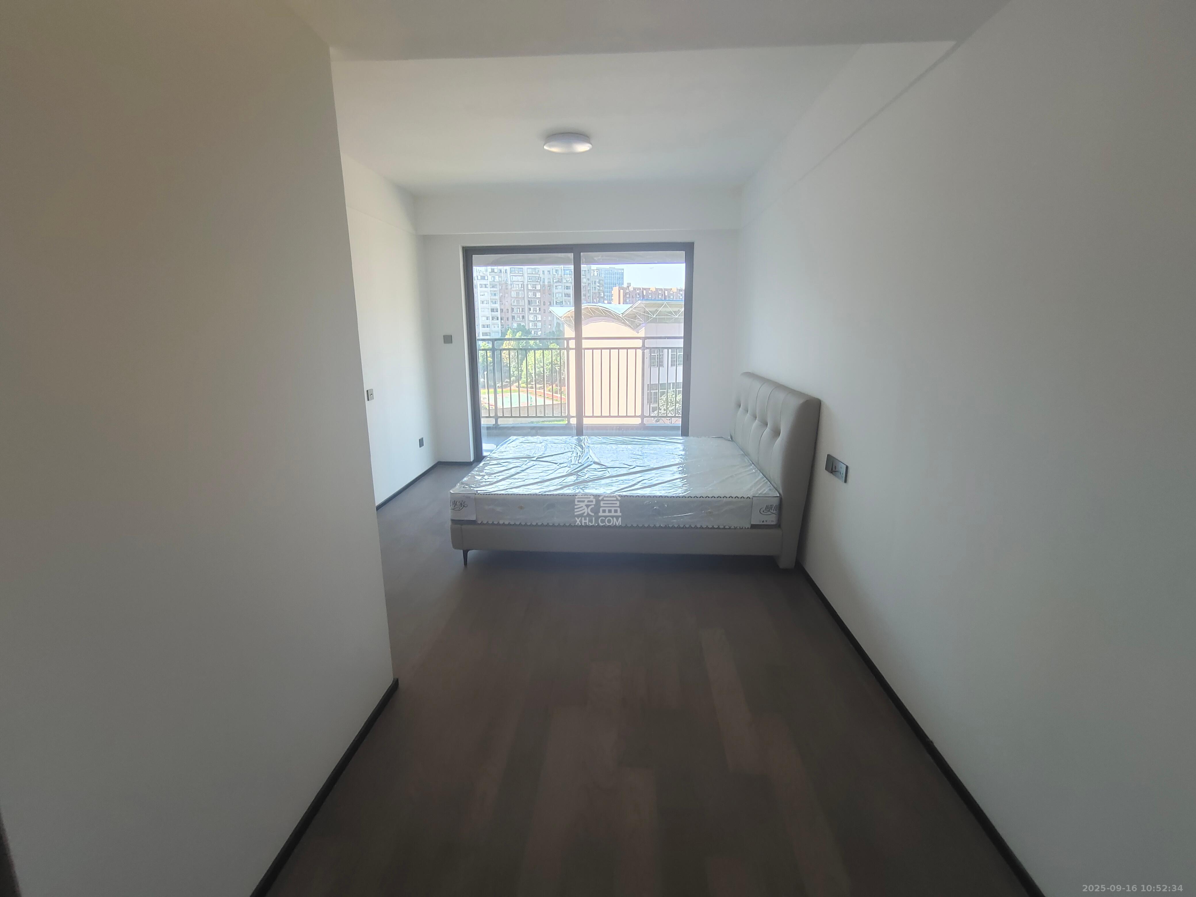 轨道万科悦府  4室2厅2卫    4700.0元/月 轨道万科悦府  4室2厅2卫    4700.0元/月室内图