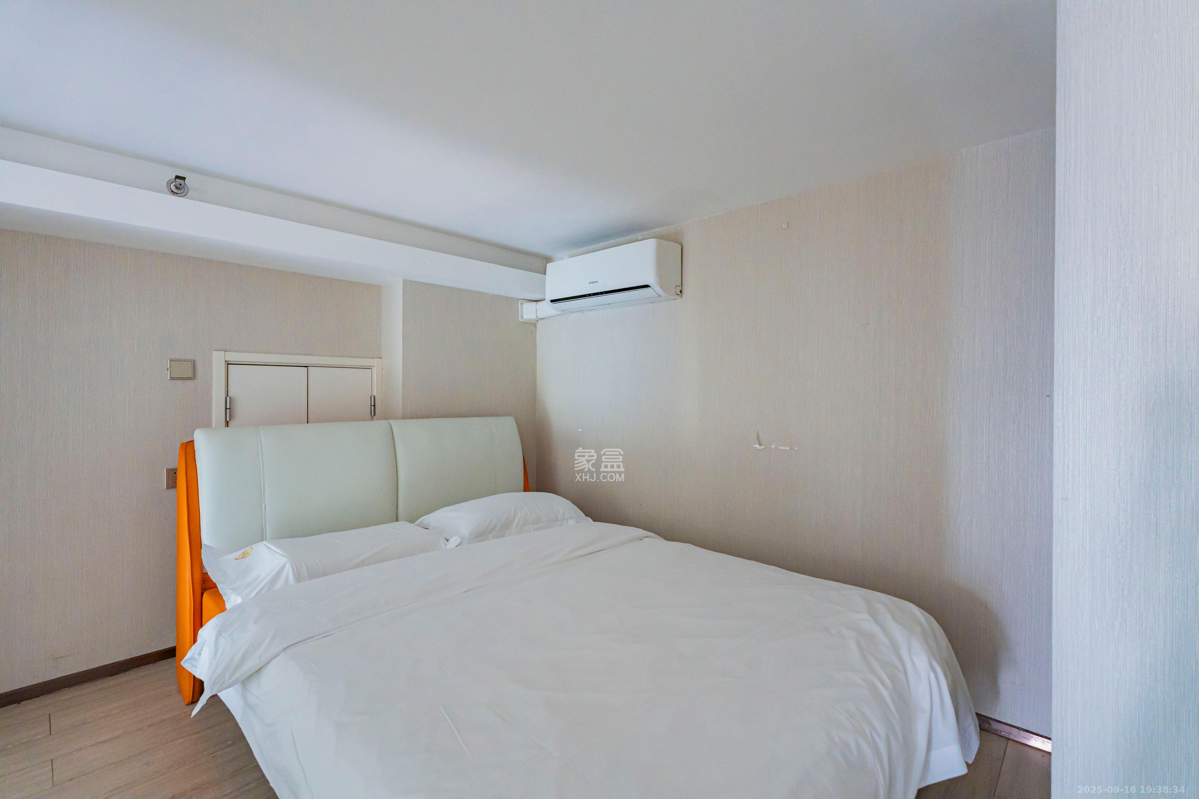 华远华时代 2室2厅1卫 52.0万 华远华时代 2室2厅1卫 52.0万卧室