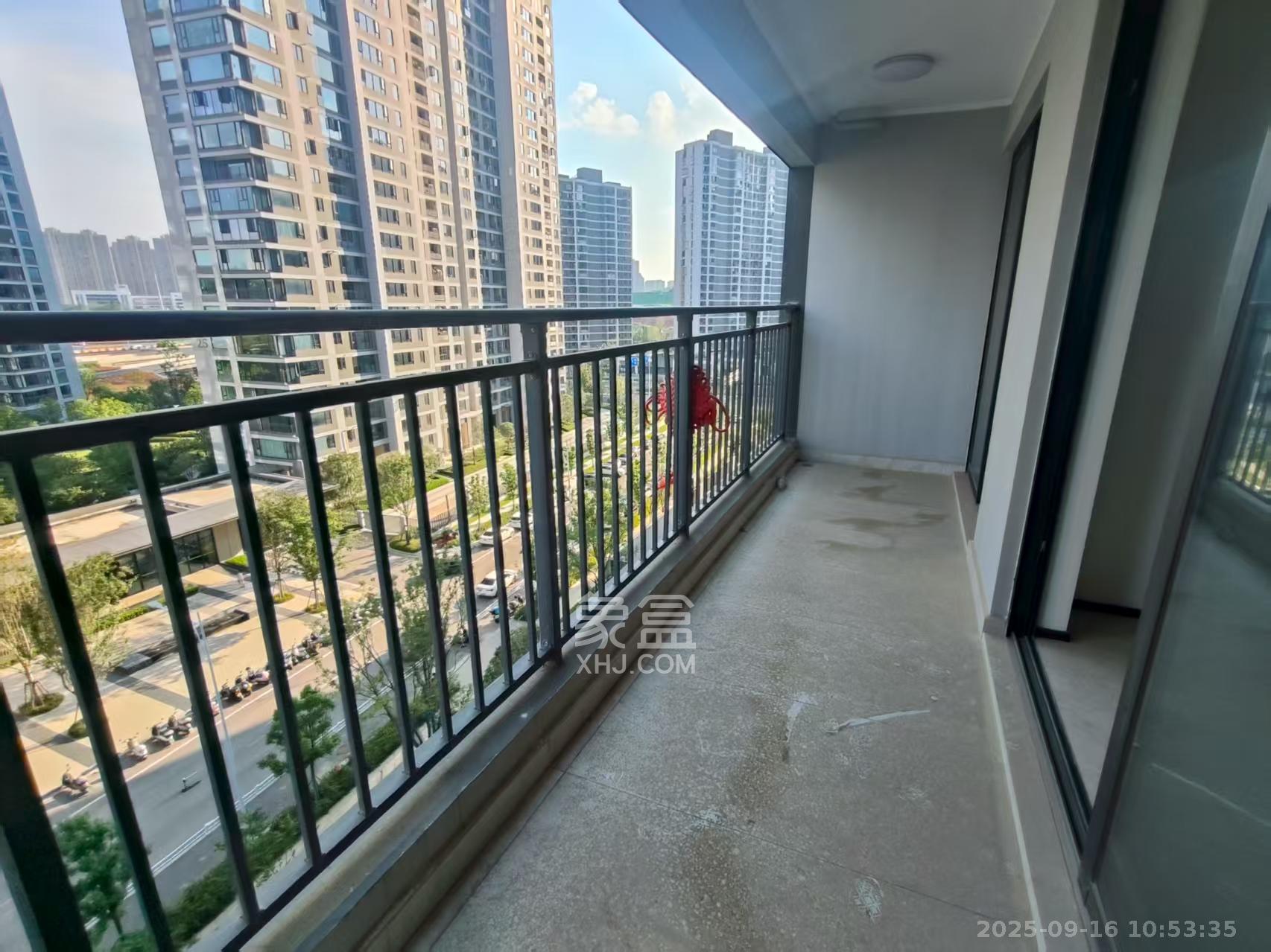 万科森林公园 3室2厅2卫 2400.0元/月 万科森林公园 3室2厅2卫 2400.0元/月室内图