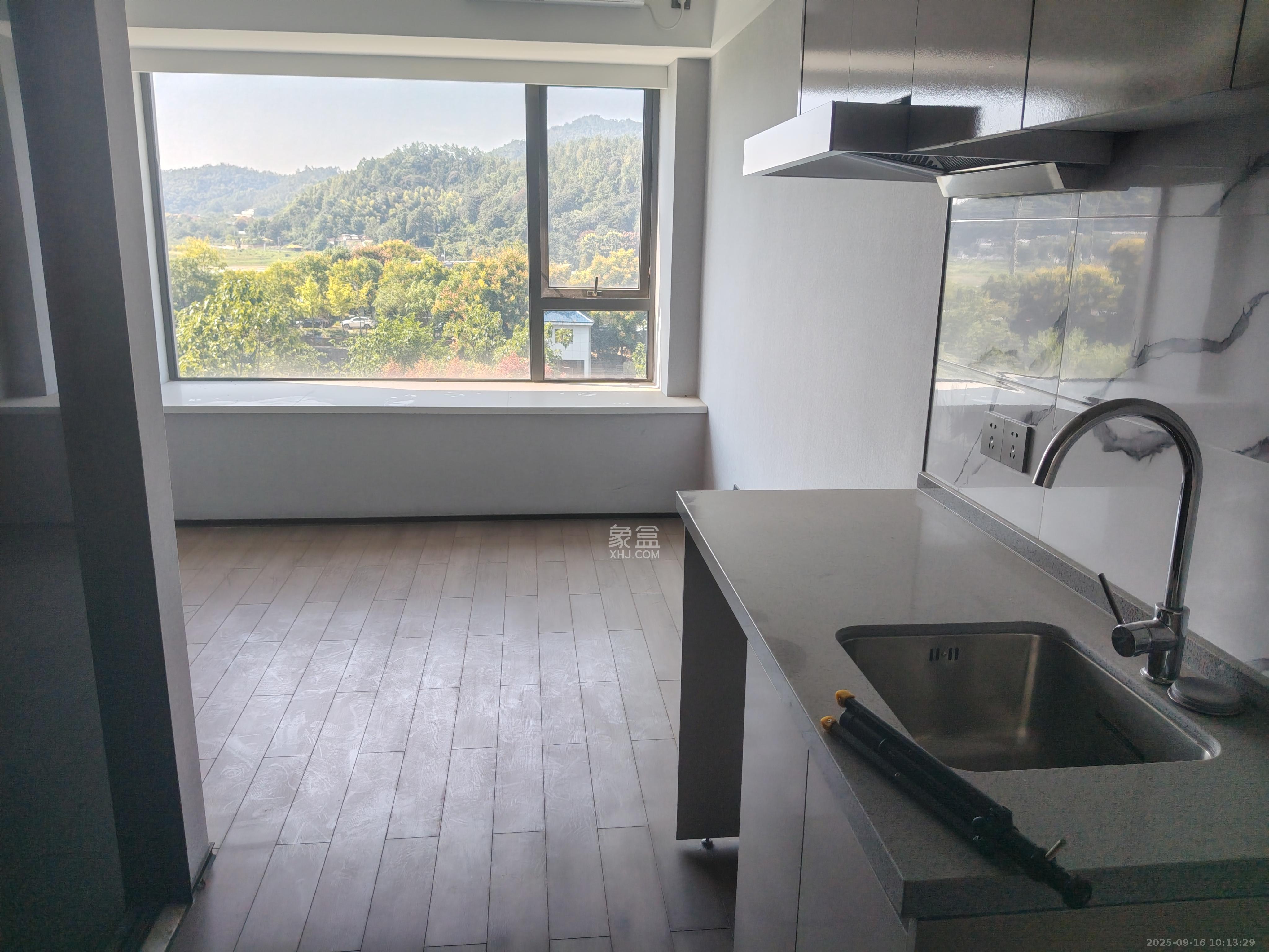 达美涧溪山  1室0厅0卫    1600.0元/月室内图