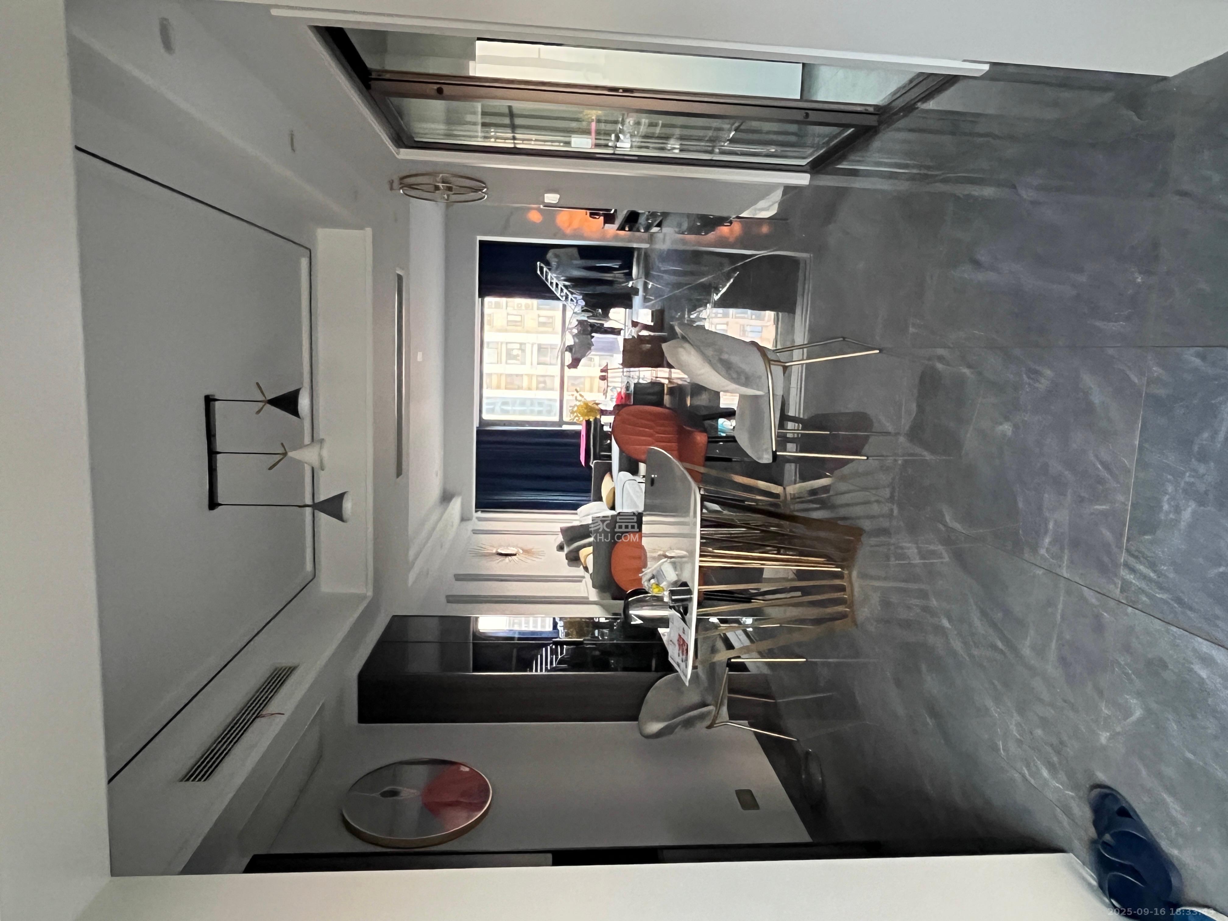 艺源颂雅小区(719街区) 4室2厅2卫 4500.0元/月 艺源颂雅小区(719街区) 4室2厅2卫 4500.0元/月室内图