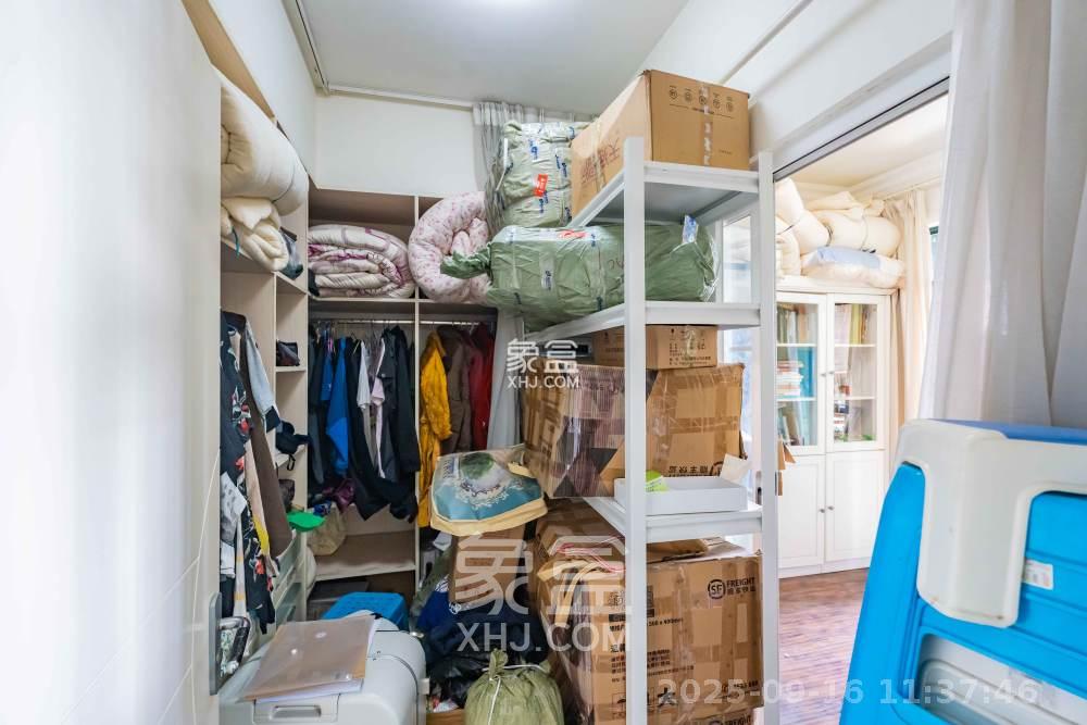 华盛新外滩  4室2厅2卫    5500.0元/月室内图