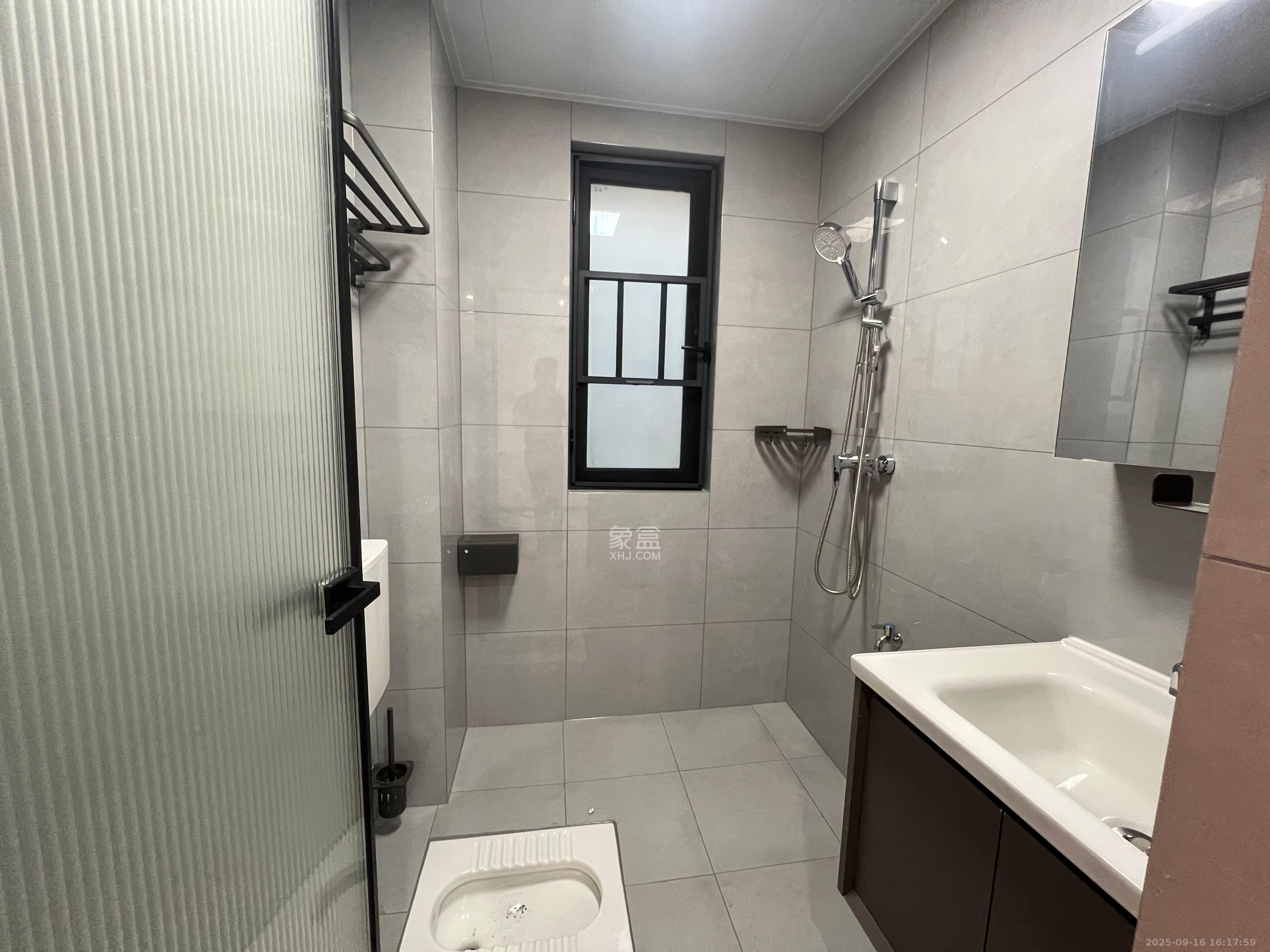 谷山景苑  2室1厅1卫    1400.0元/月室内图