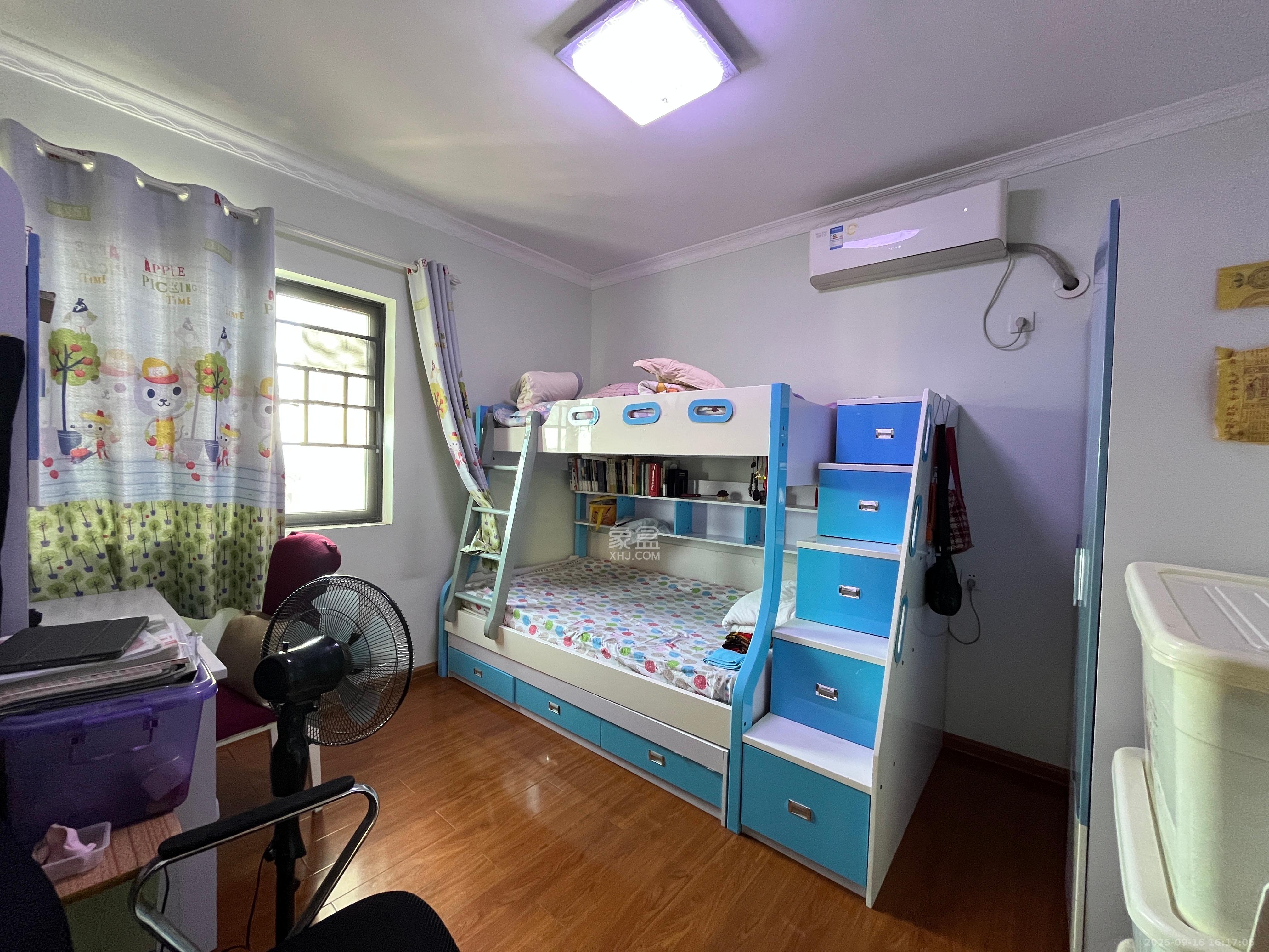 九峰远见  2室1厅1卫    2400.0元/月室内图