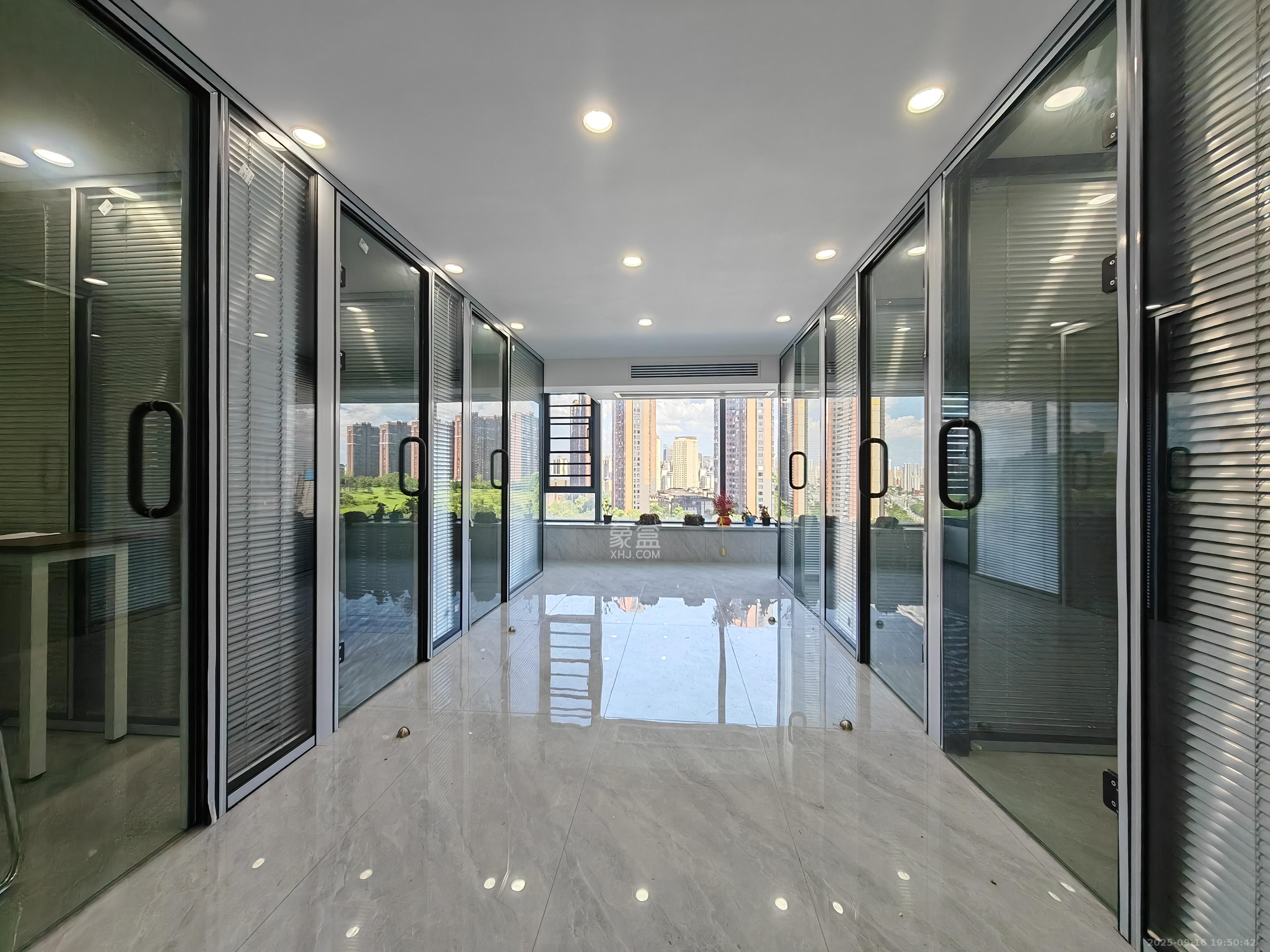 京武浪琴山三期（京武中心）  2室1厅1卫    5000.0元/月室内图