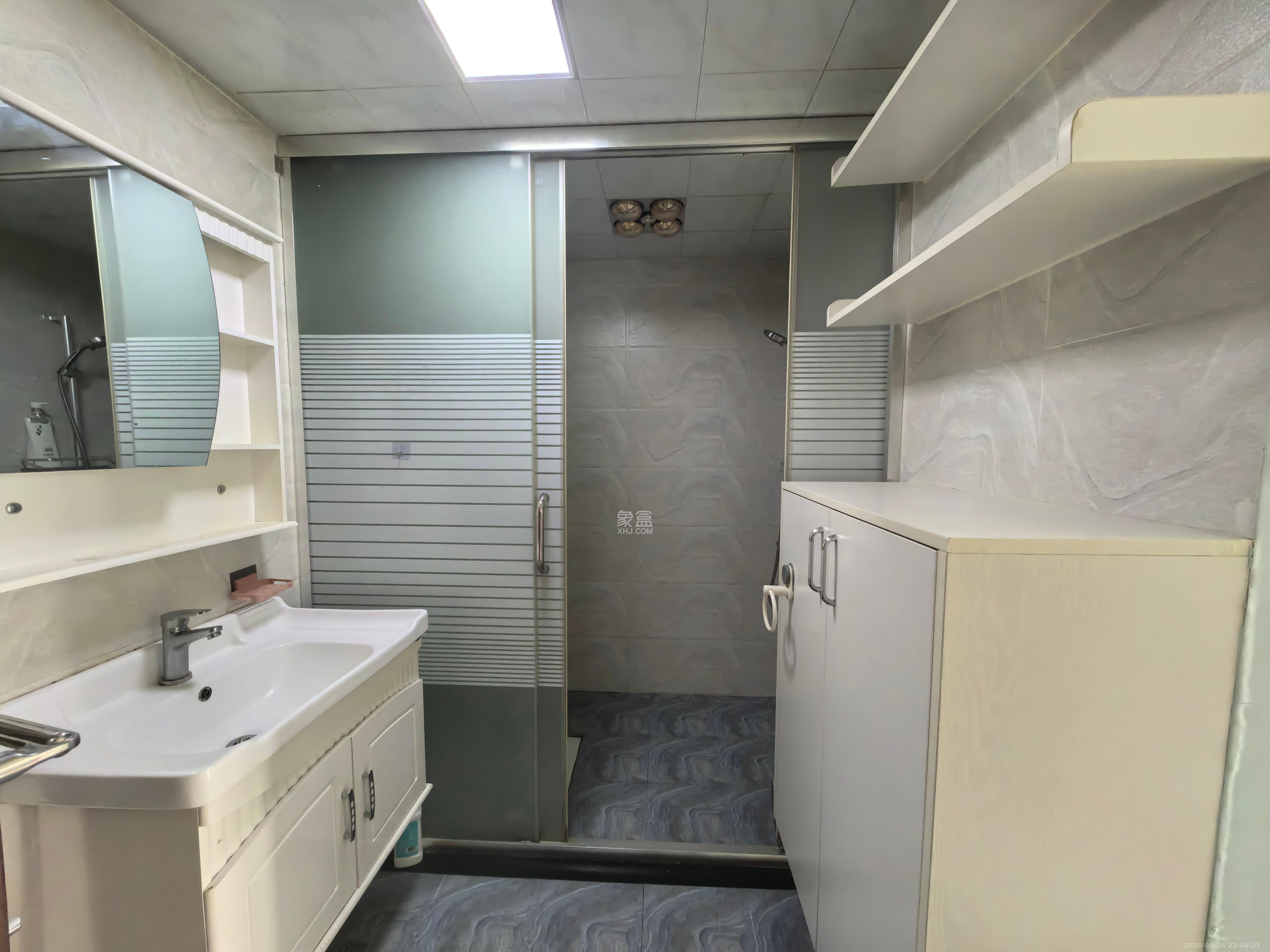 MOMA当代广场  1室1厅1卫    1000.0元/月室内图