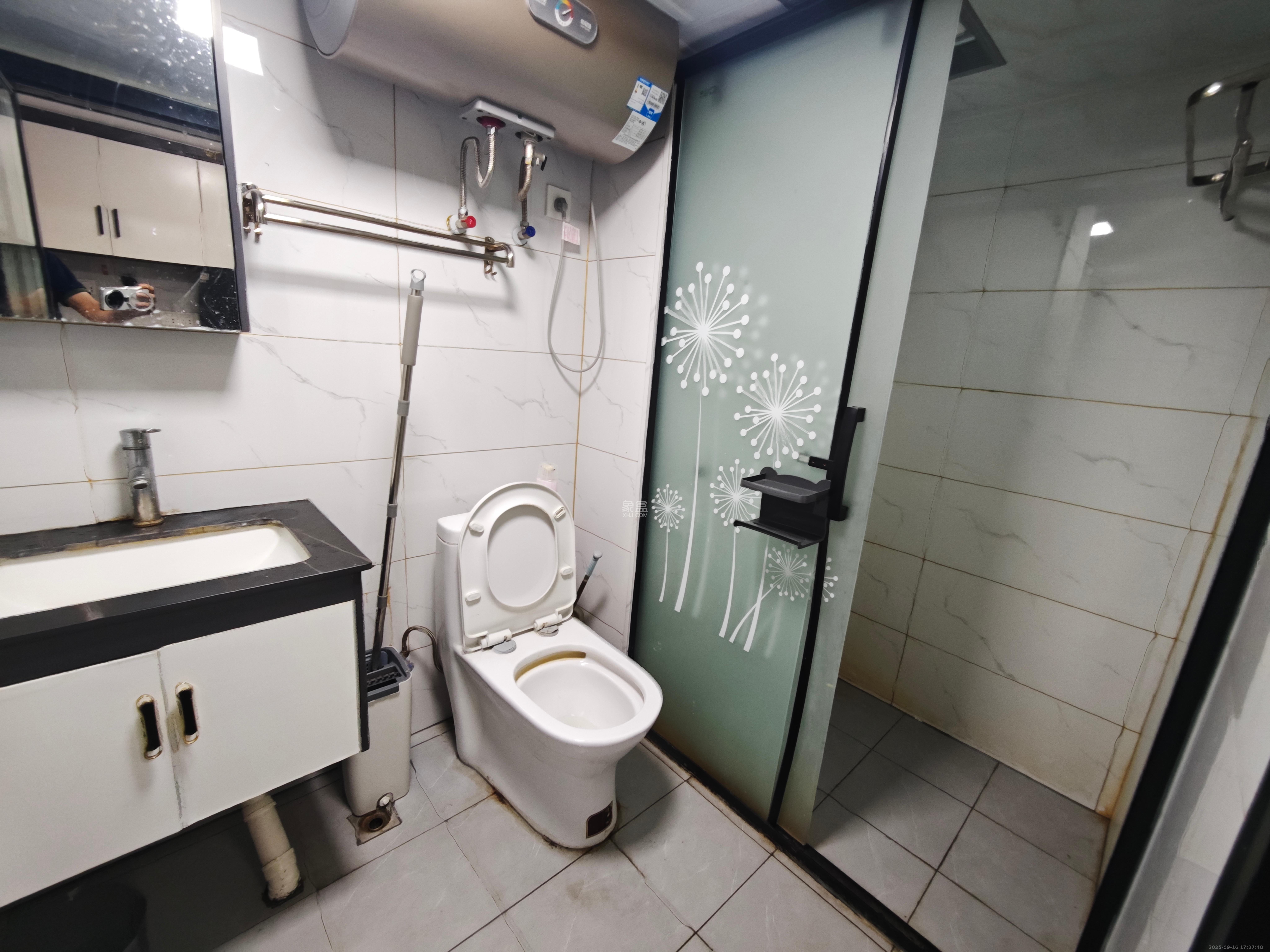 明昇壹城（明昇时代广场）三期  2室2厅1卫    2400.0元/月室内图