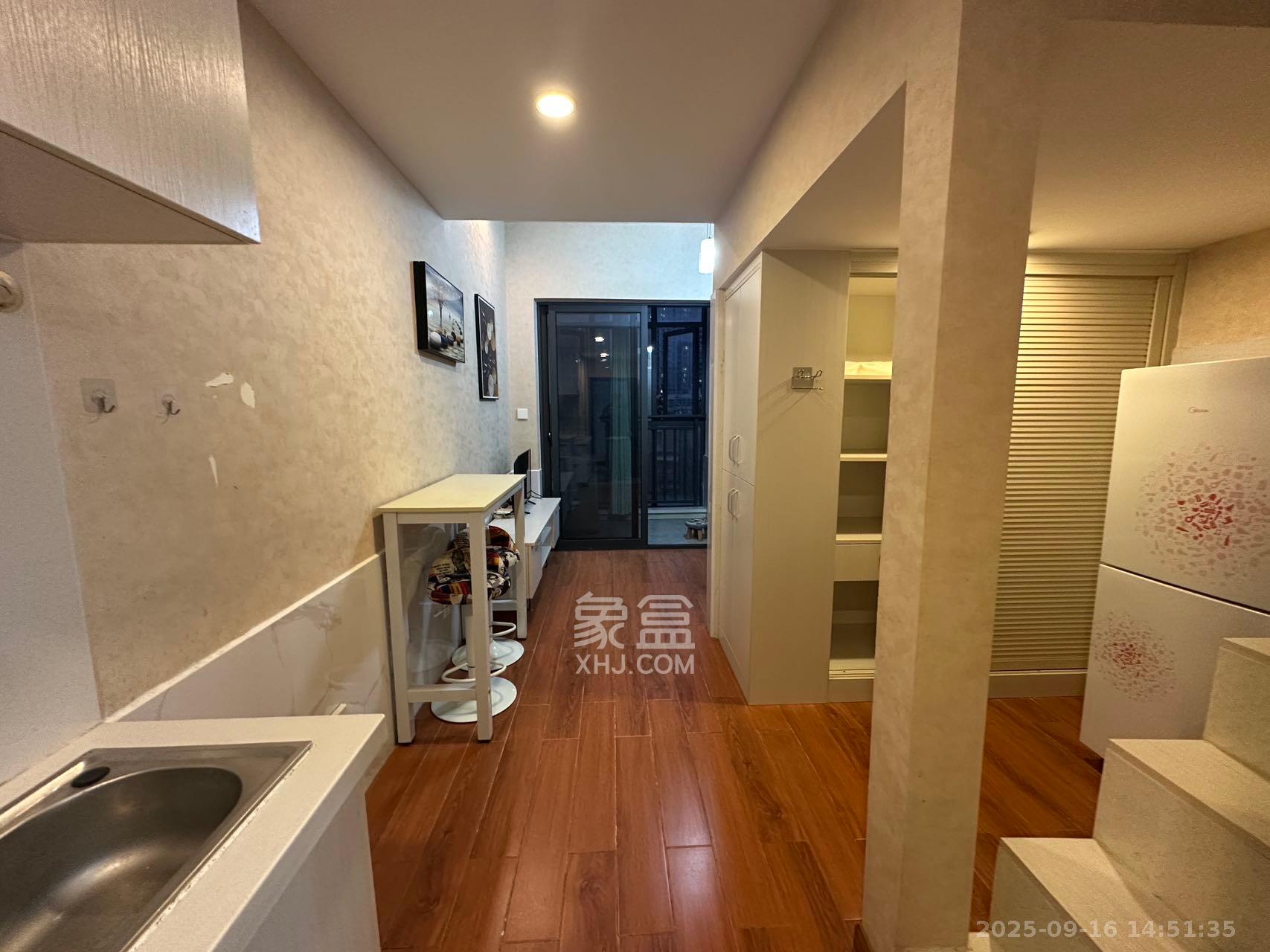 裕天国际商汇中心 1室1厅1卫 1200.0元/月 裕天国际商汇中心 1室1厅1卫 1200.0元/月室内图