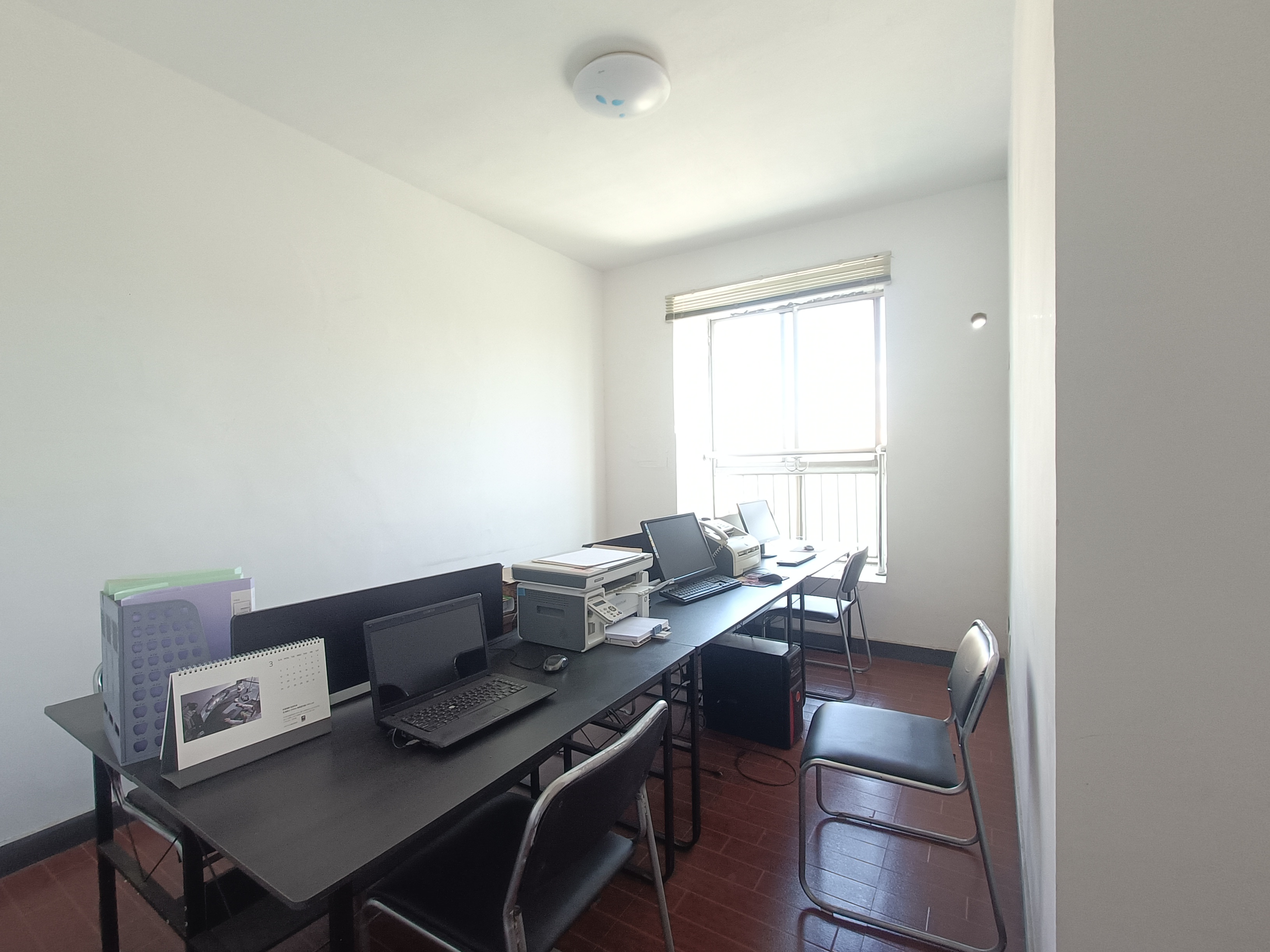 顺景嘉园 4室2厅2卫 85.8万 顺景嘉园 4室2厅2卫 85.8万客厅