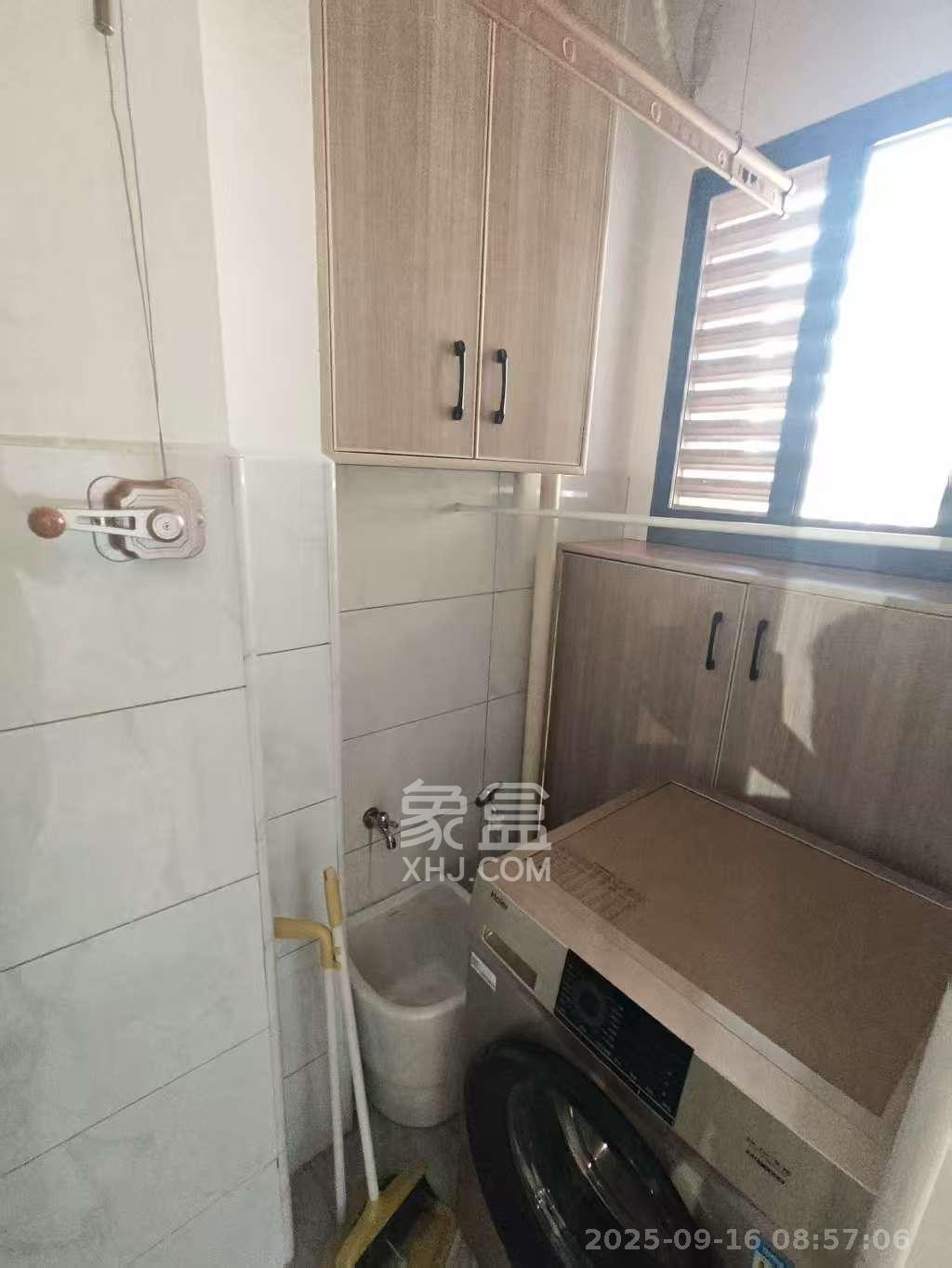 东友星座  2室1厅1卫   2700.00元/月室内图