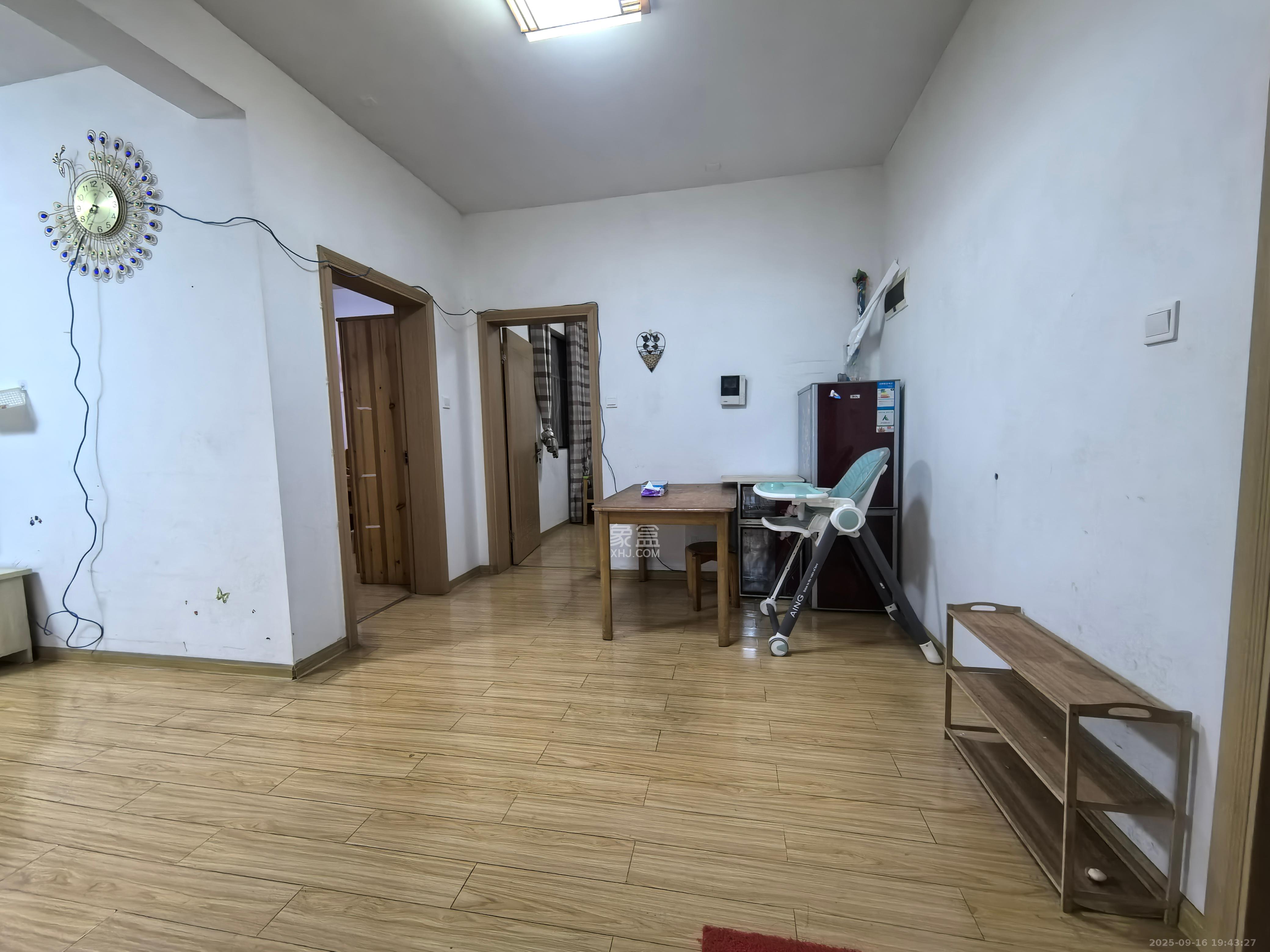 凯姆国际 2室2厅1卫 1800.0元/月 凯姆国际 2室2厅1卫 1800.0元/月室内图