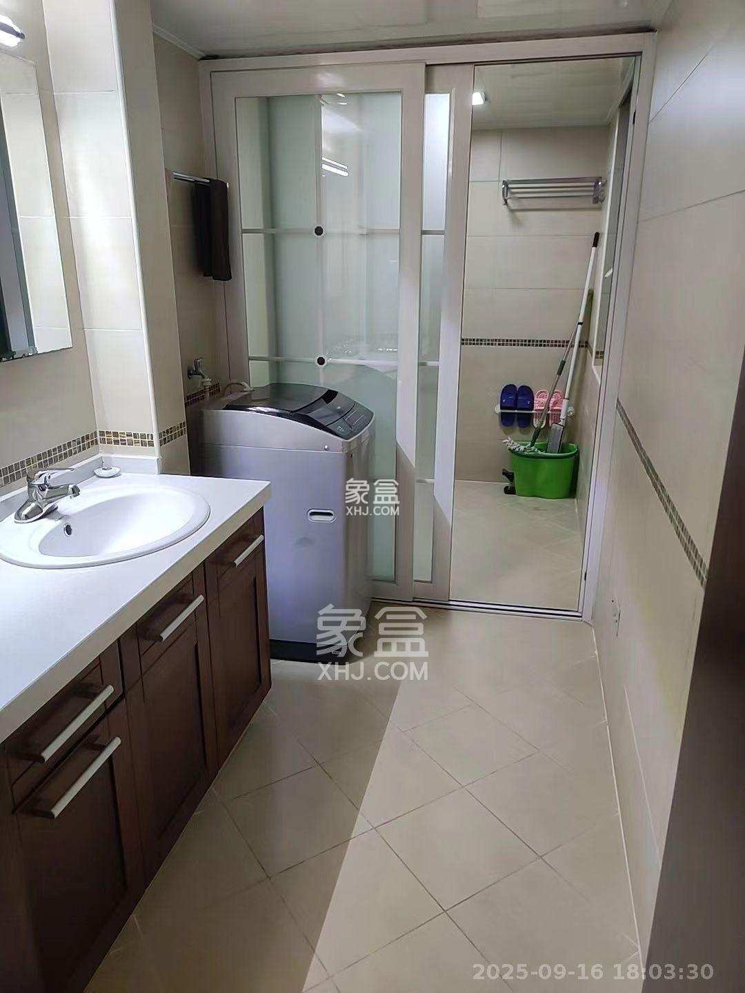 华菱蓝调国际(华菱.香墅美地) 3室2厅1卫 3300.0元/月 华菱蓝调国际(华菱.香墅美地) 3室2厅1卫 3300.0元/月室内图